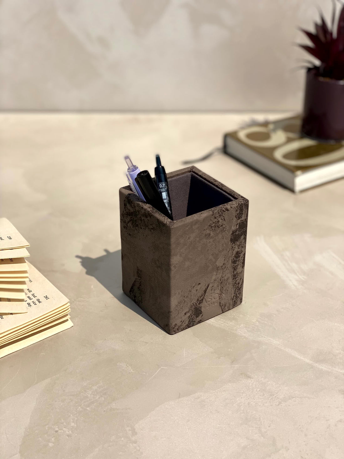 Indo Mocha Pen holder