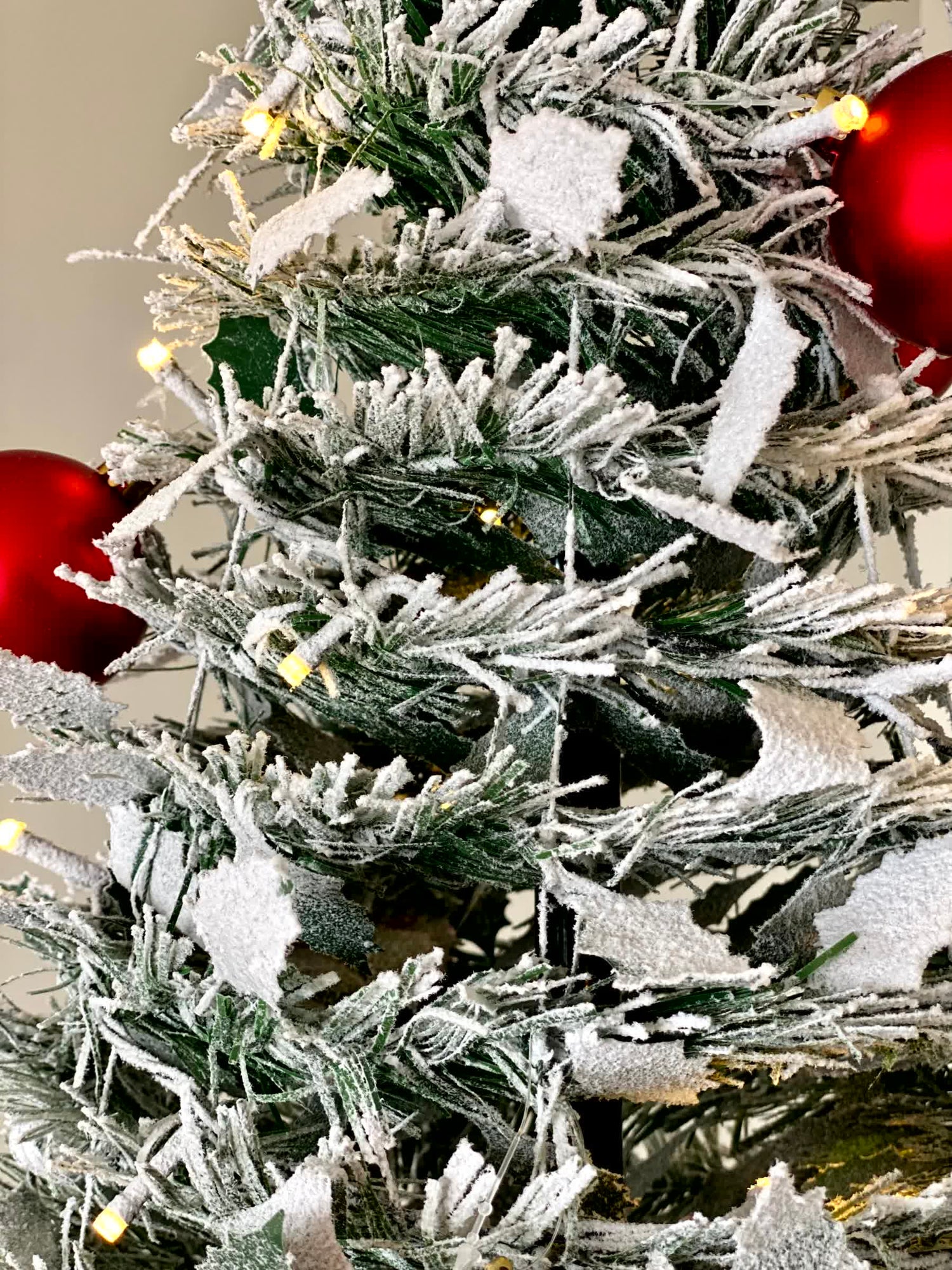 Christmas Shimmering Pine Tree - 6 Feet