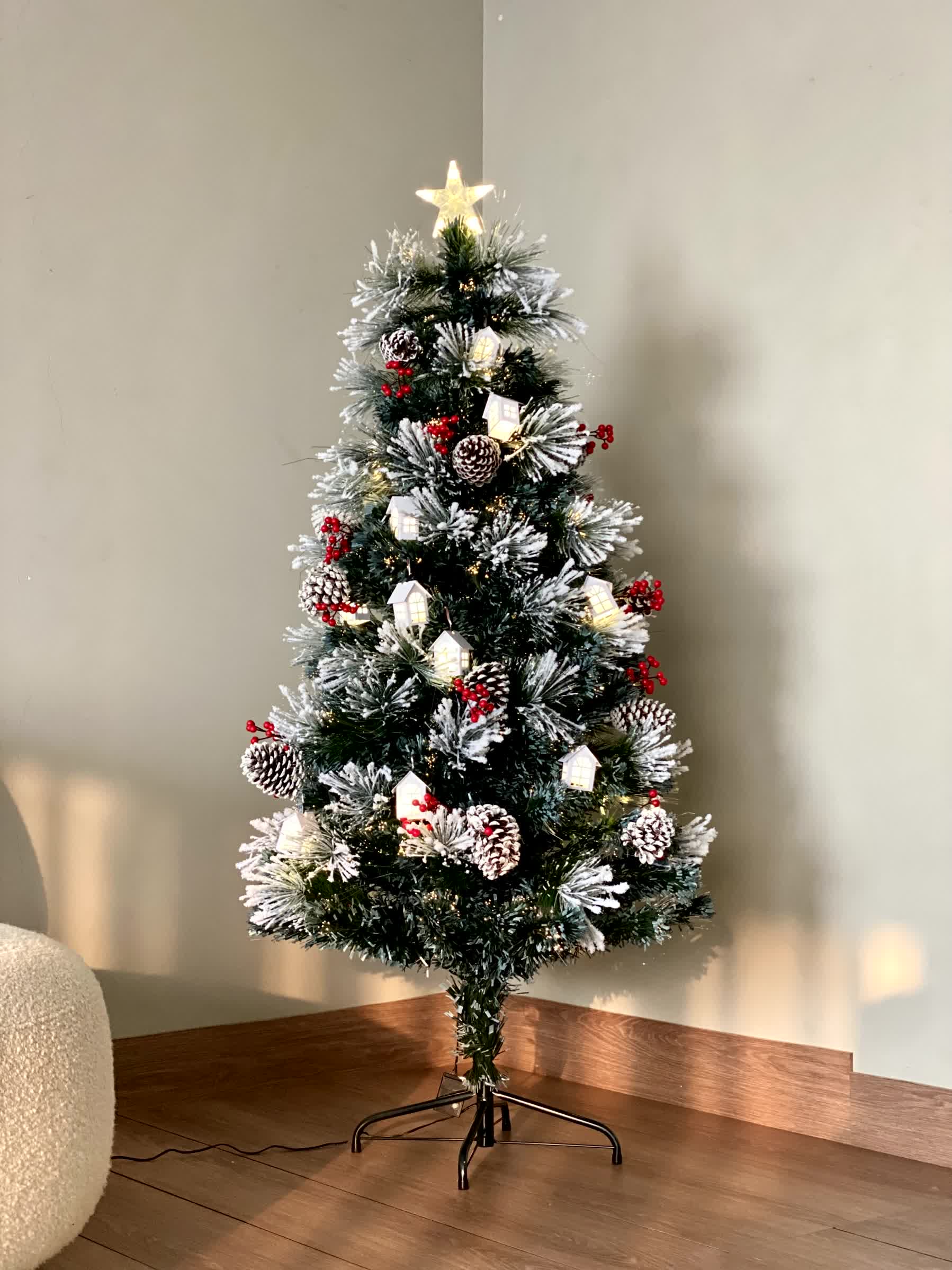 Christmas Frosted Sparkling Tree - 5 Feet