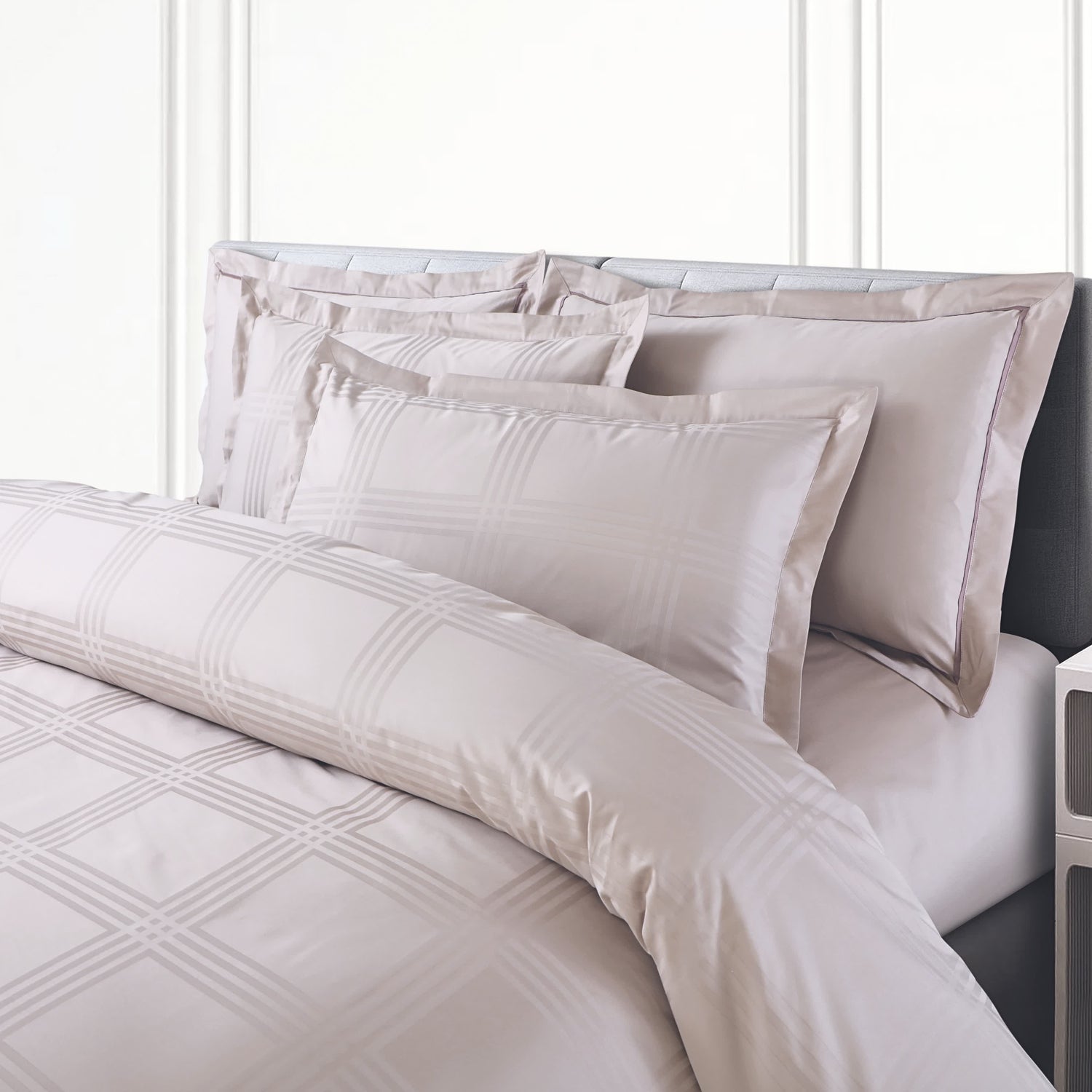 Amalfi Jacquard Duvet Cover Set - Light Peach