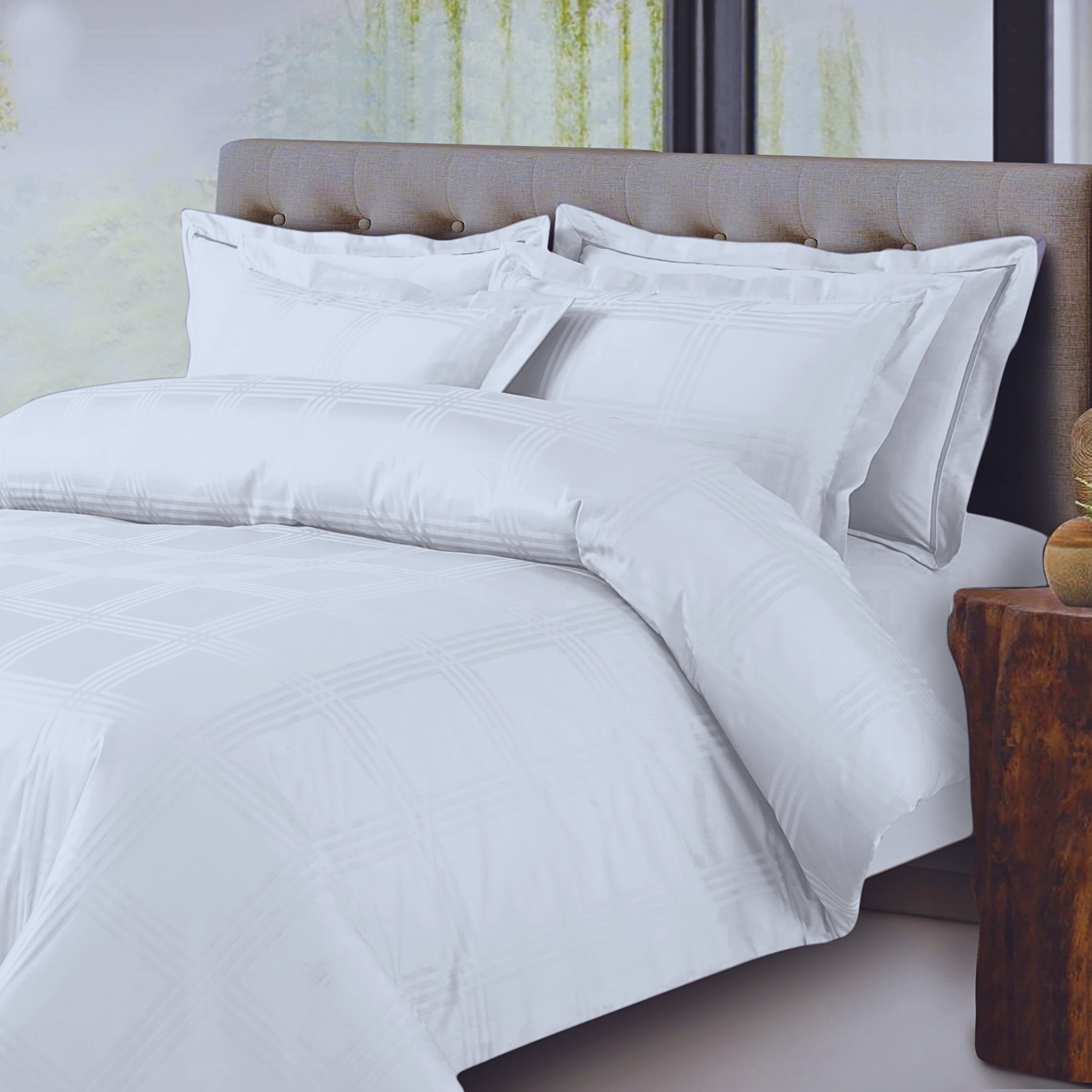 Jacquard King Size Bedsheet with 2 Pillow Covers-White