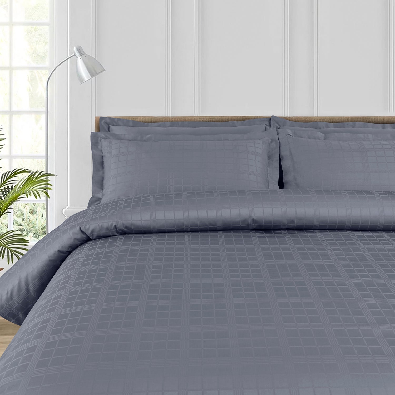 Jacquard Duvet Cover Set with King Size Bedsheet and 4 Pillow Covers-Grey