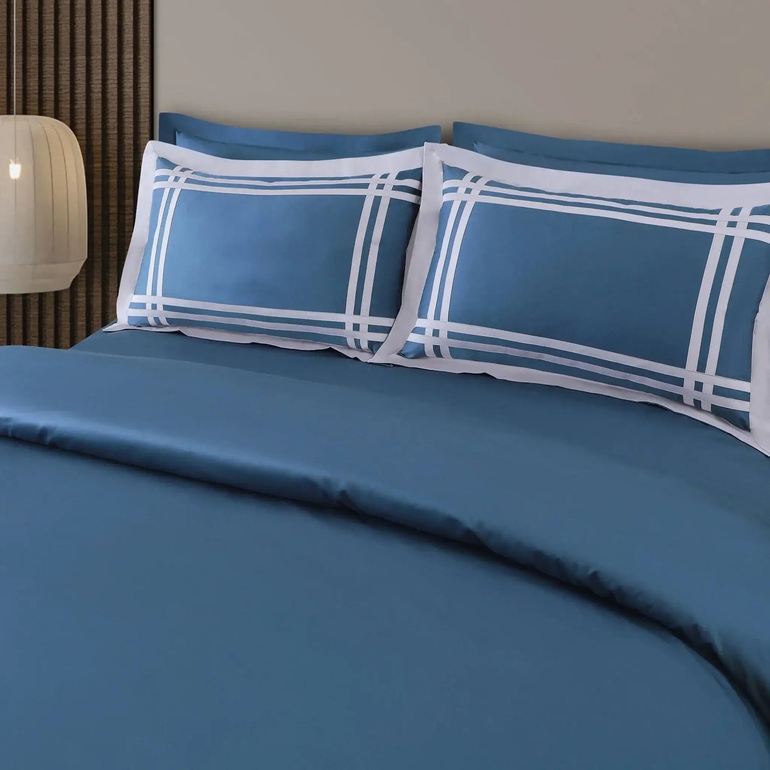 Jacquard King Size Bedsheet with 2 Pillow Covers-Blue