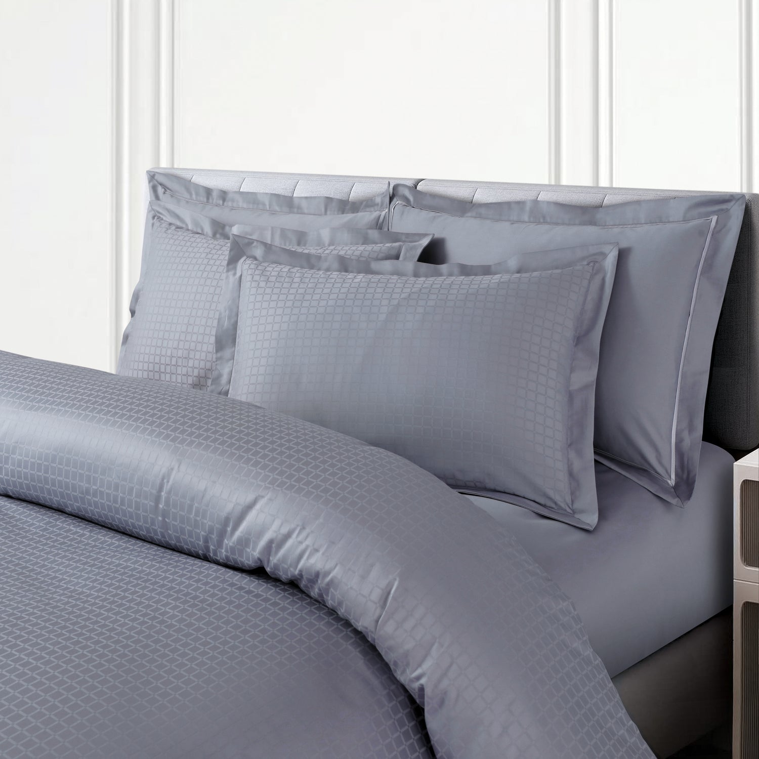 Jacquard King Size Bedsheet with 2 Pillow Covers-Grey
