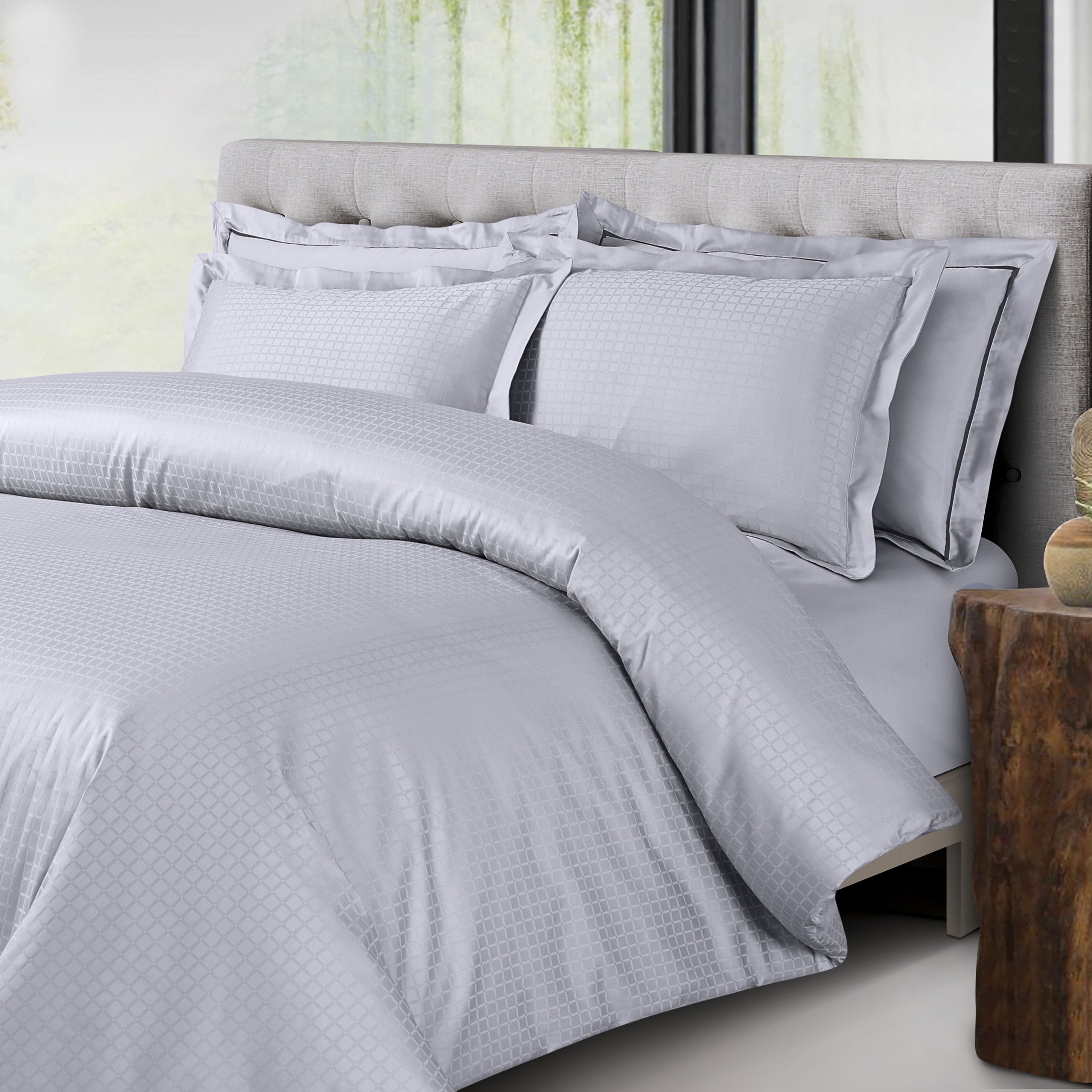 Jacquard King Size Bedsheet with 2 Pillow Covers-Silver Grey