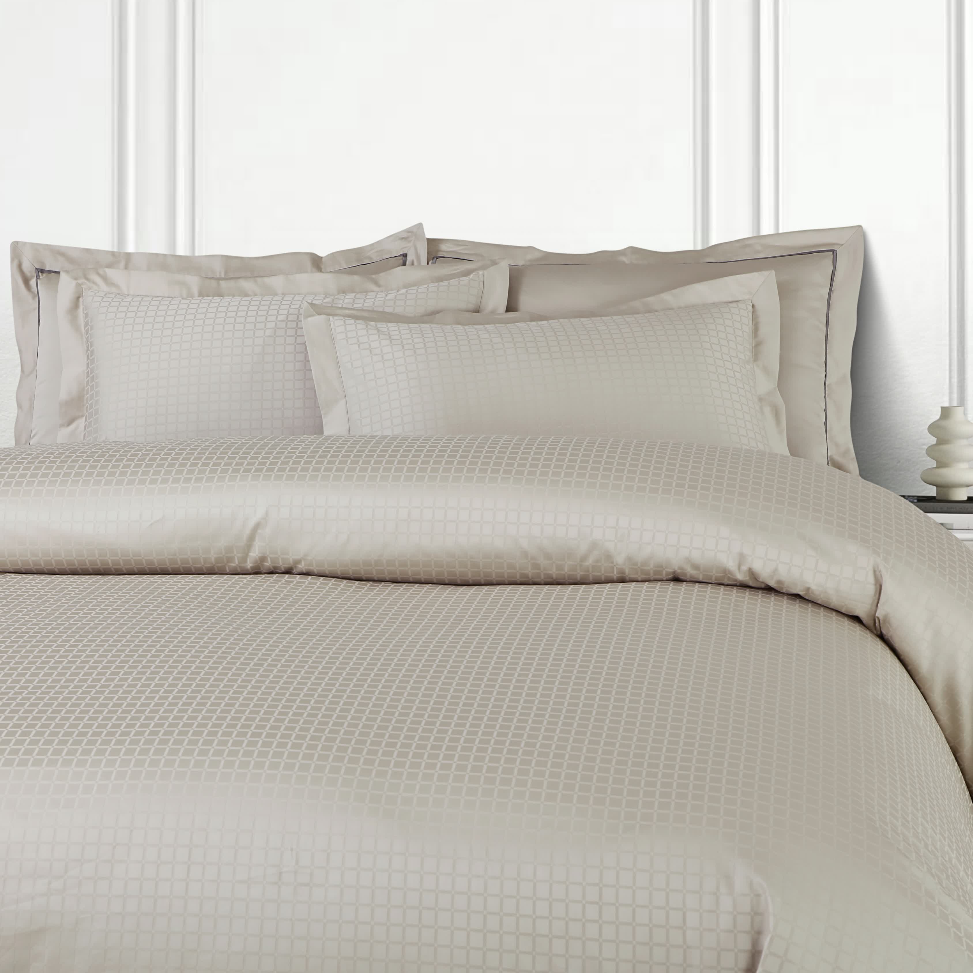 Como Jacquard Duvet Cover Set - Olive Beige