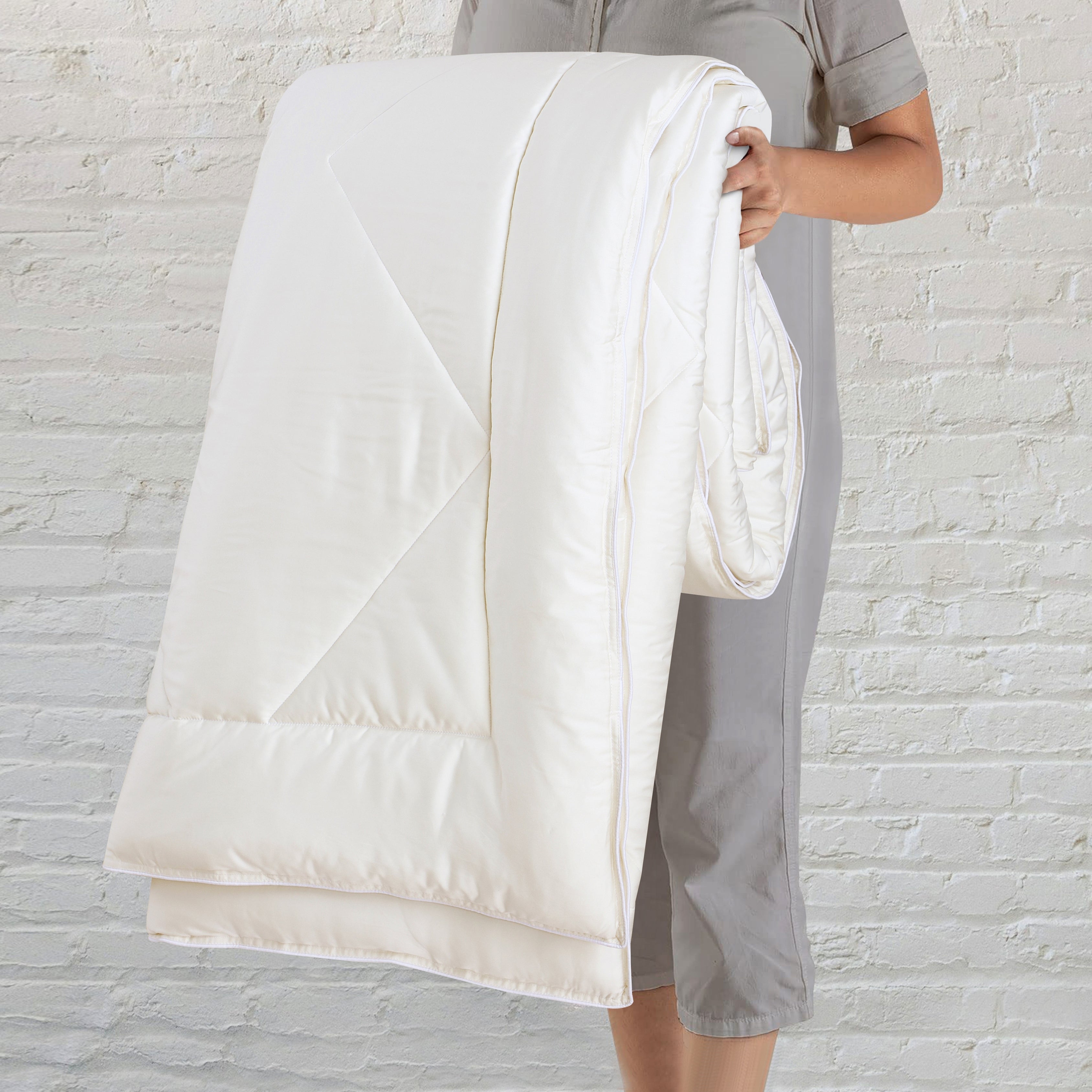 Eco-Luxe King Size Bamboo Comforter-Off White