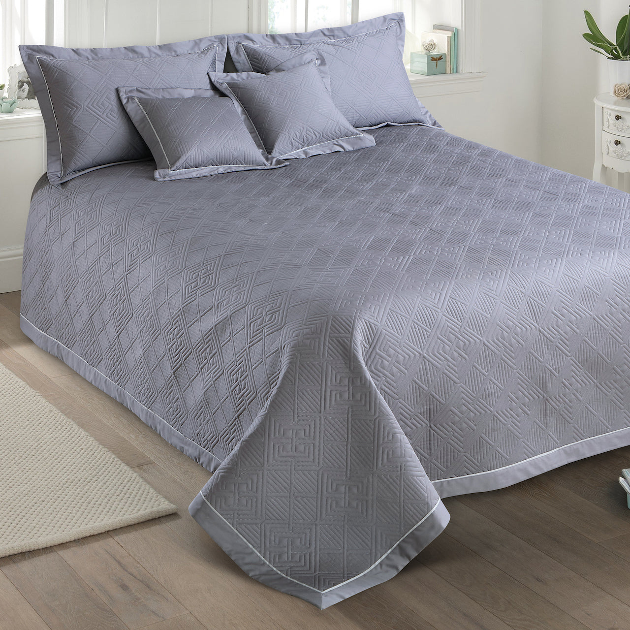 Kairo Quilted Bedcover - Grey