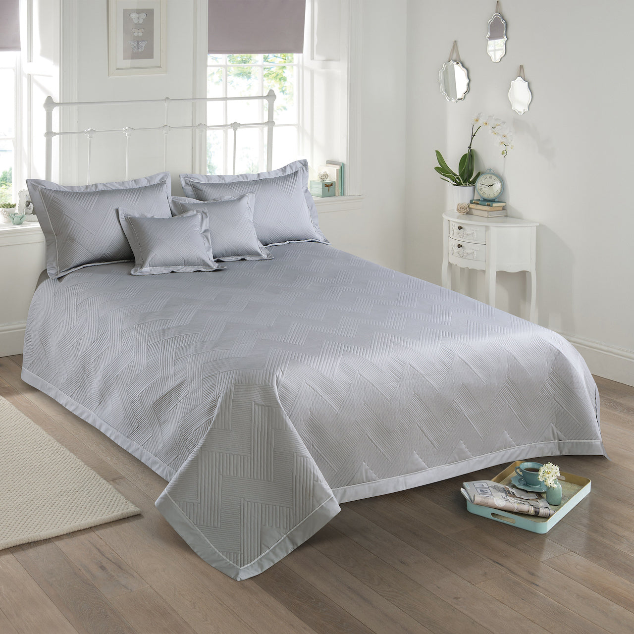 Kairo Quilted Bedcover - Pearl Grey