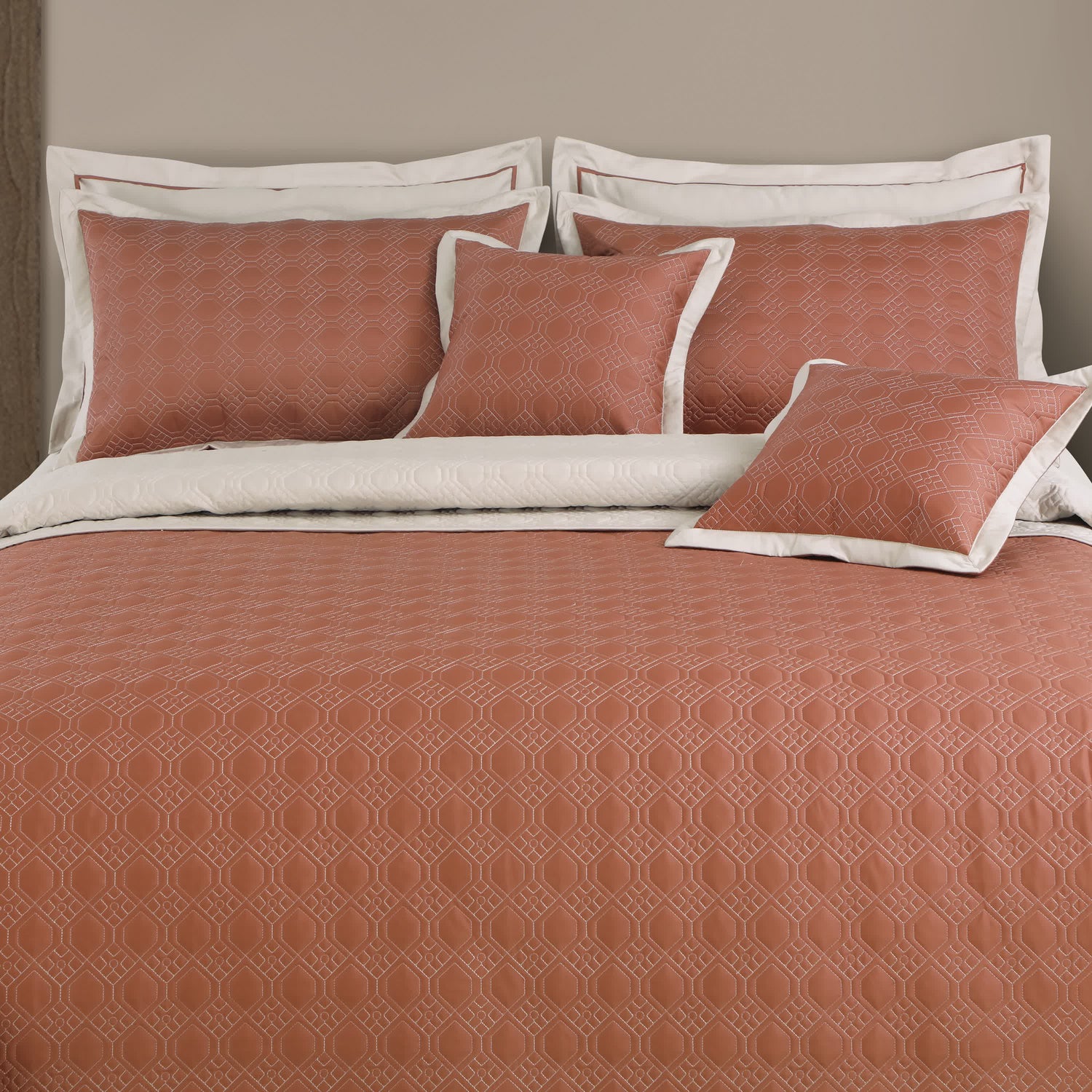 Luxe Bedspread Bedding Set - Cedar &amp; Beige