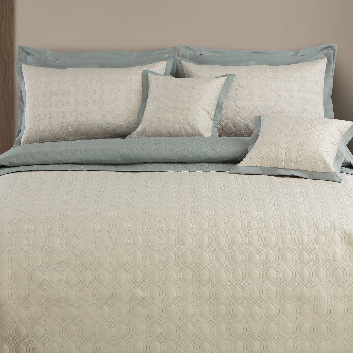 Luxe Reversible 8 Piece Bedspread Set-Olive Beige &amp; Olive Green