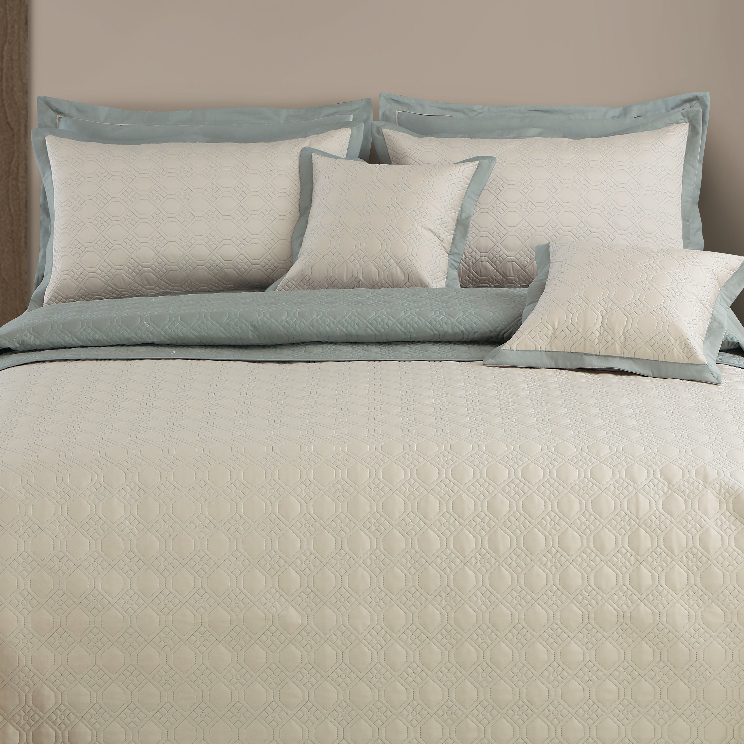 Luxe Reversible 8 Piece Bedspread Set-Olive Beige &amp; Olive Green