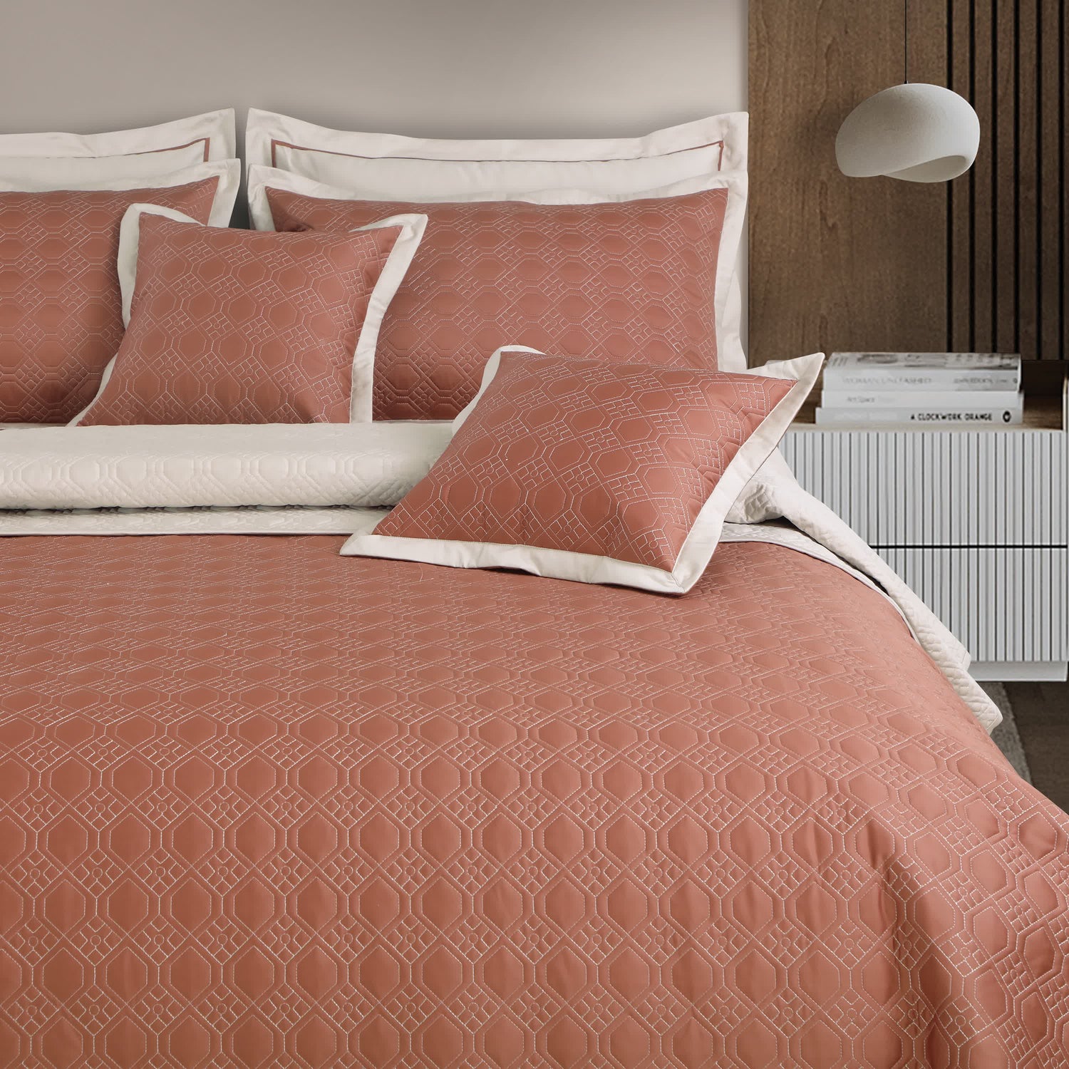 Luxe Bedspread Bedding Set - Cedar &amp; Beige