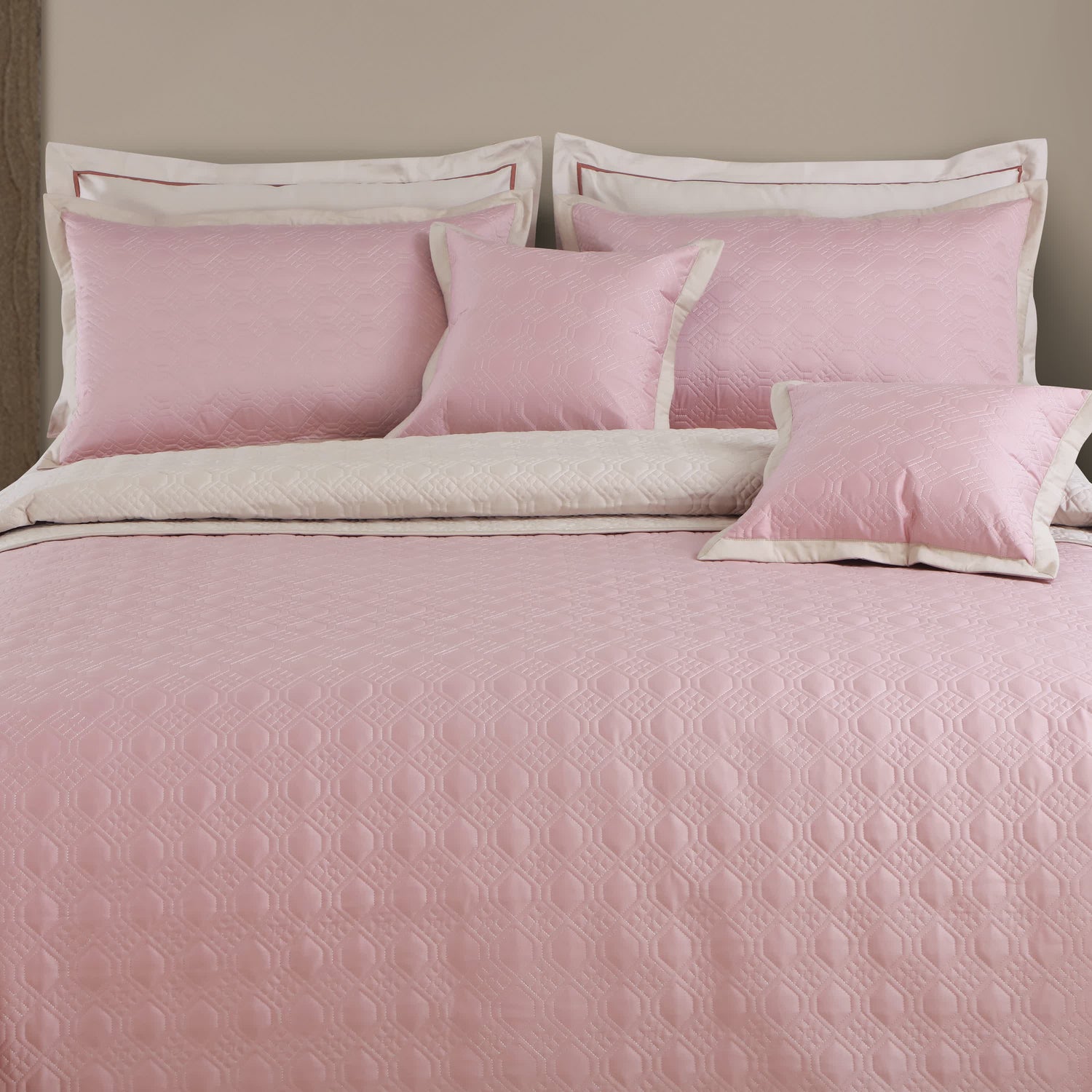 Luxe Reversible Bedspread Set - Blush Pink &amp; Beige