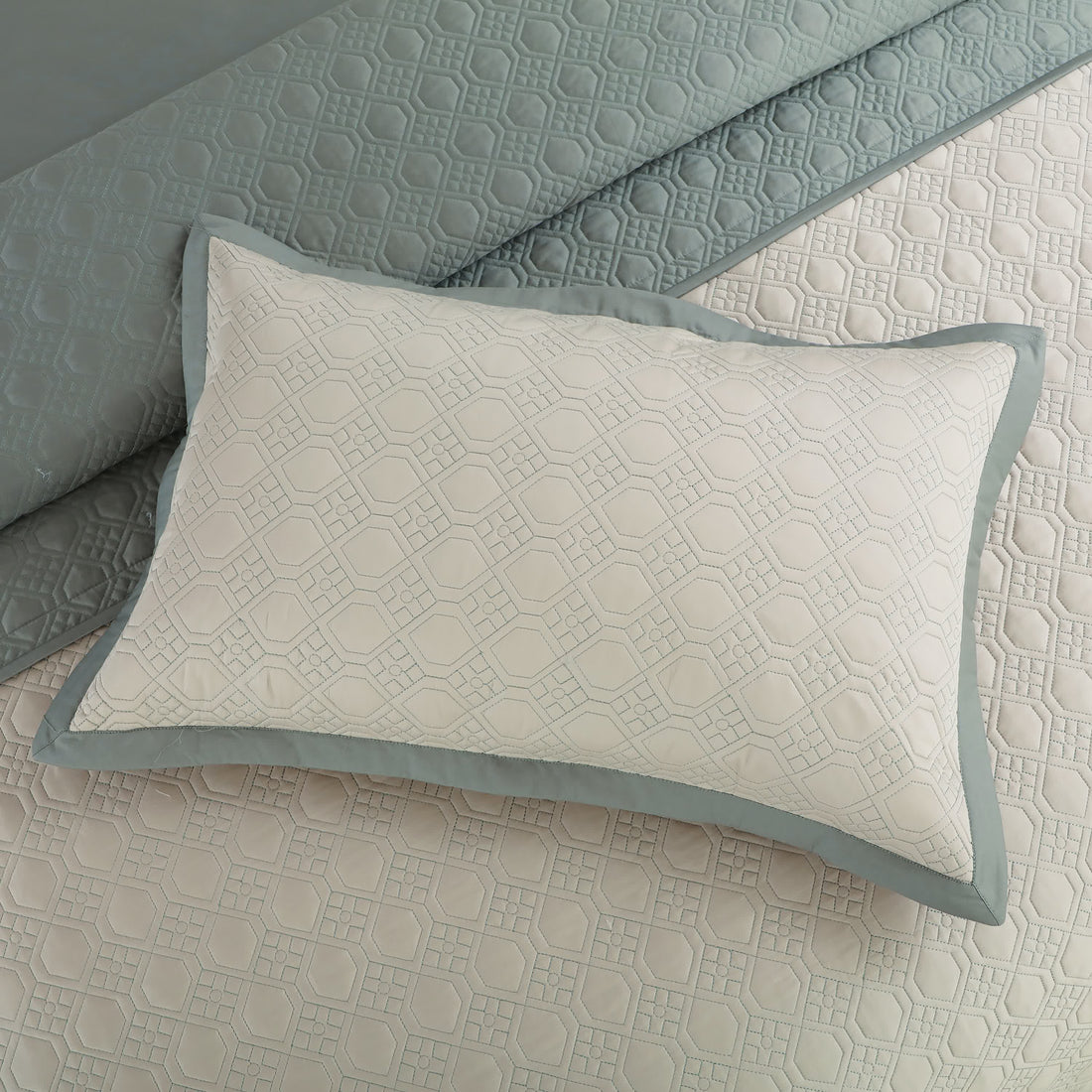 Luxe Bedspread Bedding Set - Beige & Olive Green