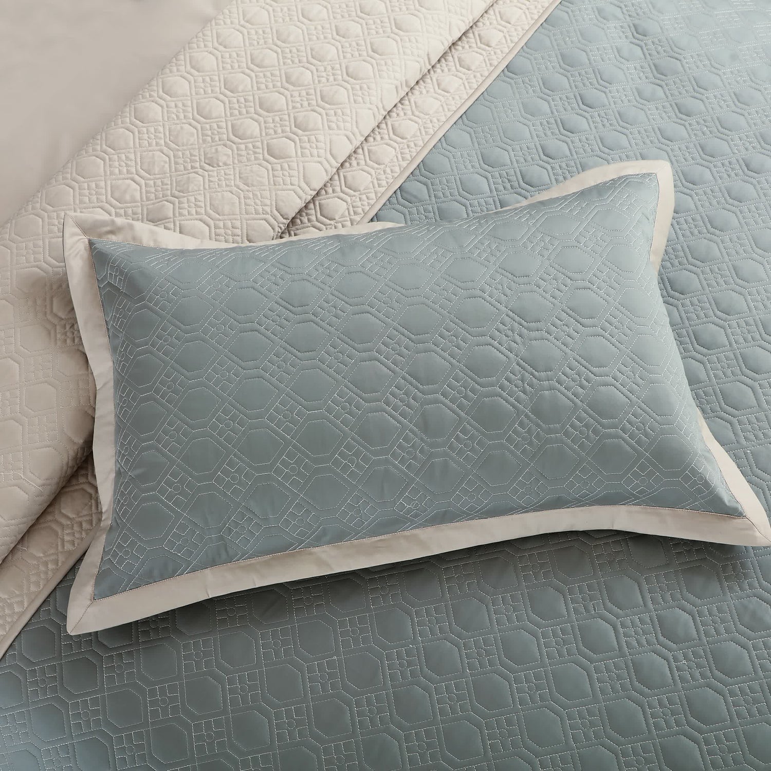 Luxe Bedspread Bedding Set - Olive Green &amp; Beige
