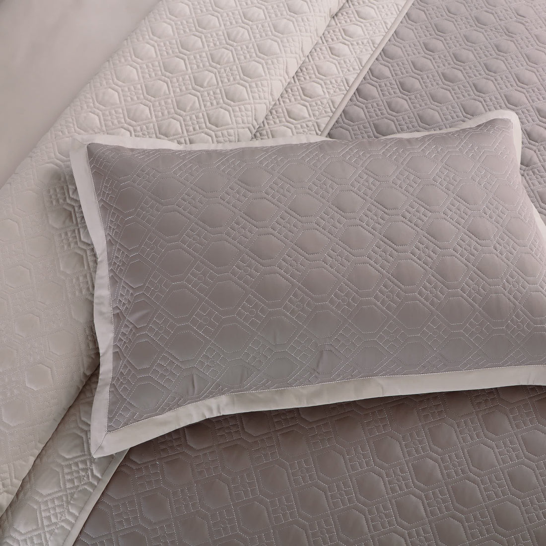 Luxe Reversible Bedspread Set - Taupe & Beige