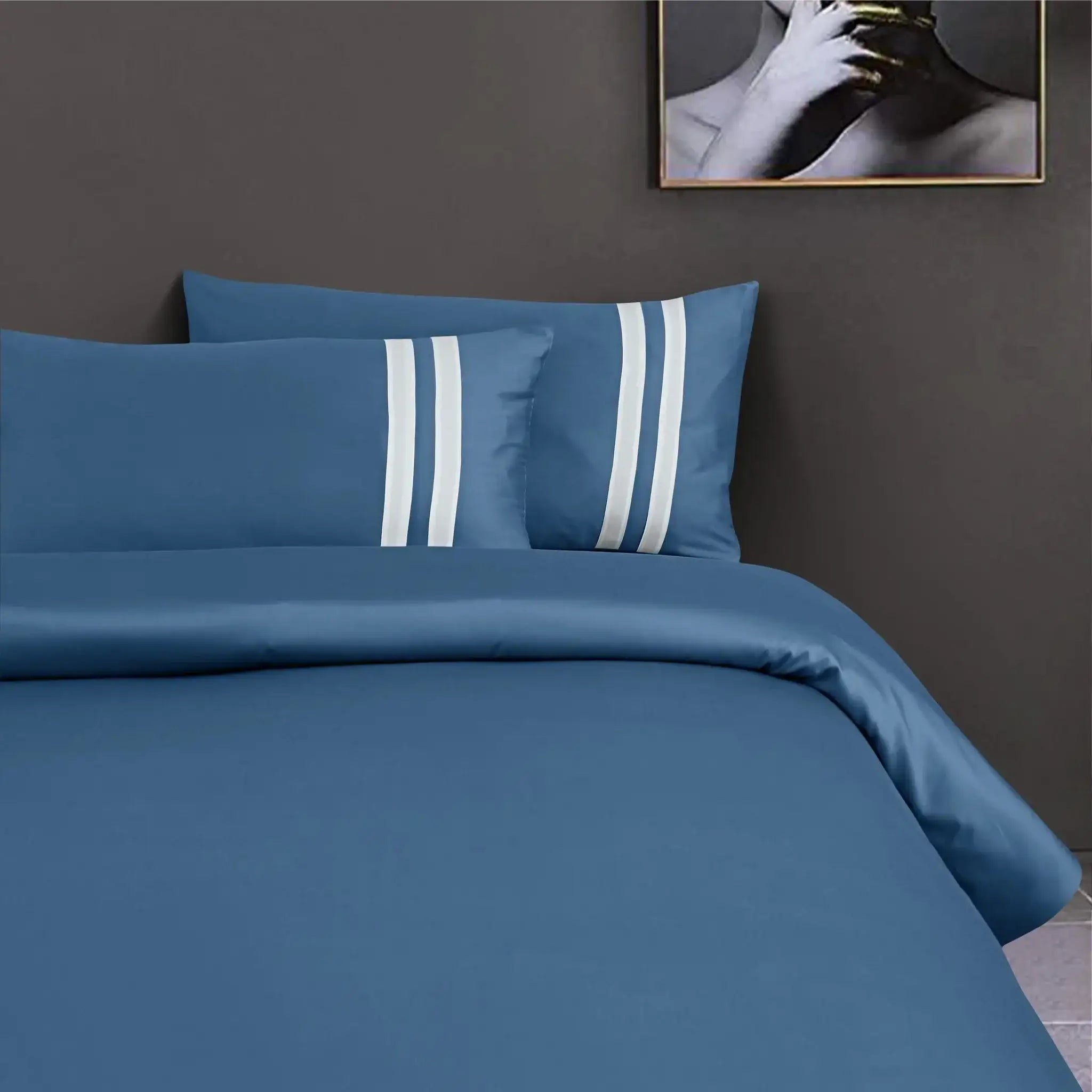 Luxe Striped King Size Bedsheet with 2 Pillow Covers-Blue