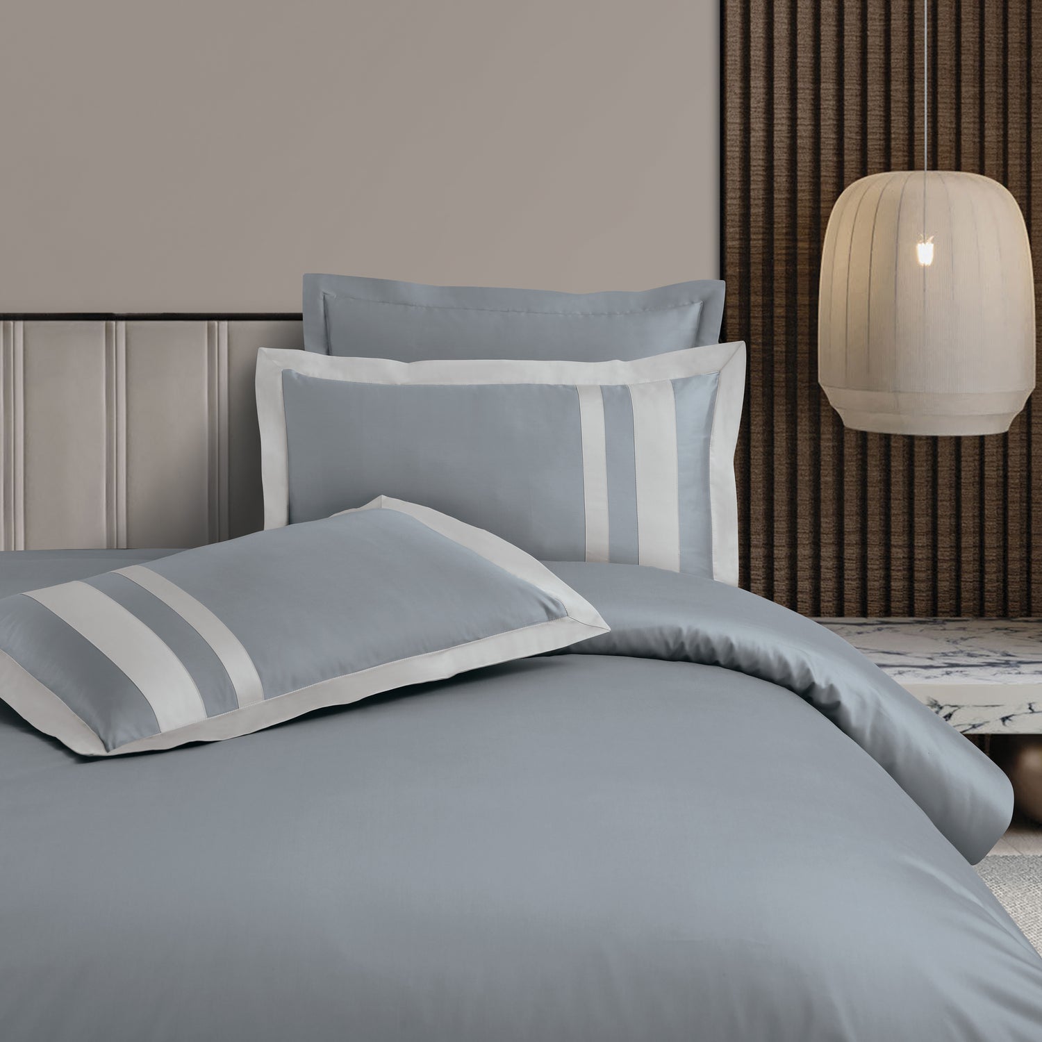 King Size Duvet Cover with Bedsheet and 4 Pillow Covers-Grey