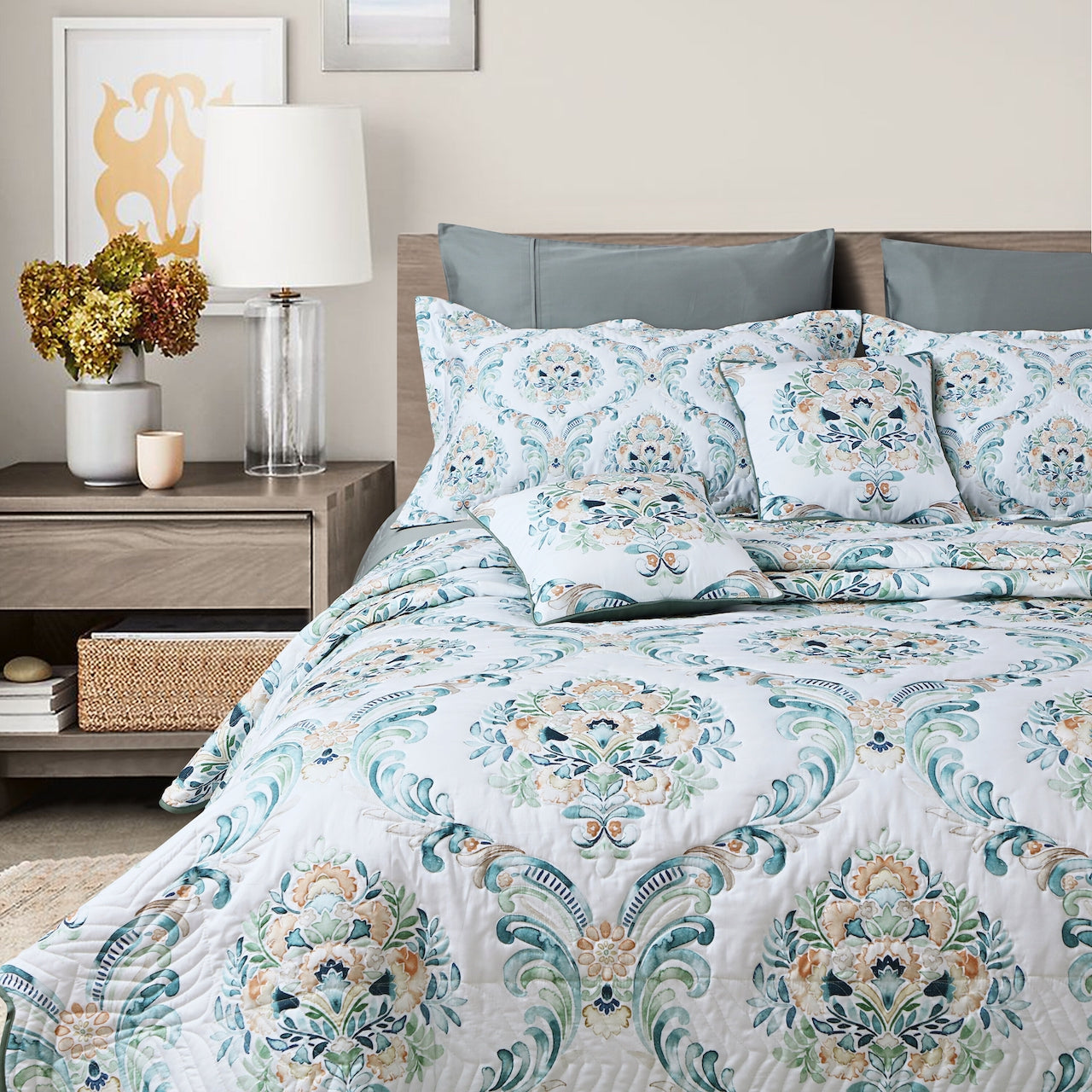 Royale Quilted Bedcover - White &amp; Green