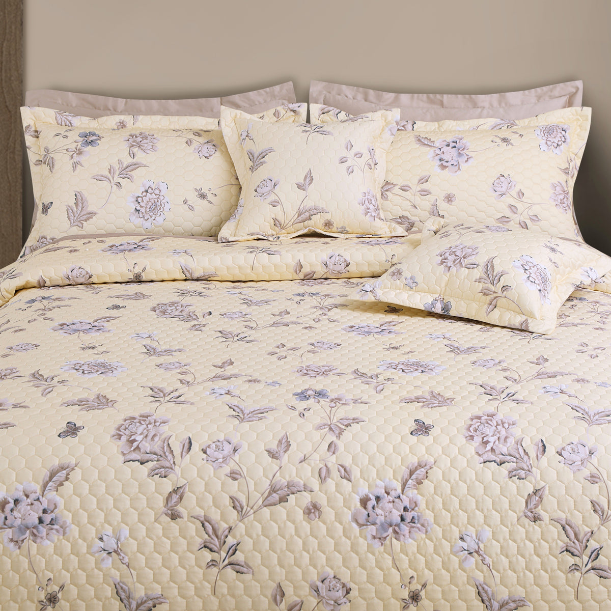 Royale Printed Quilted Bedspread Set with 2 Pillow Covers and 2 Cushion Covers-Yellow