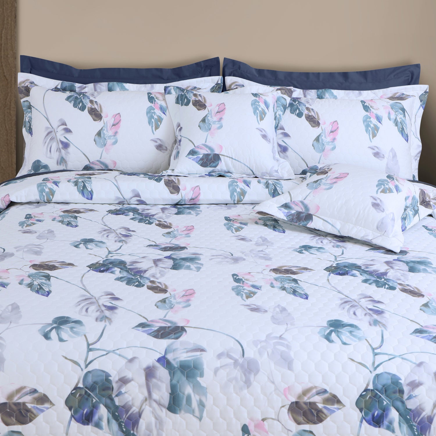 Royale Printed Quilted Bedspread Set with 2 Pillow Covers and 2 Cushion Covers-White