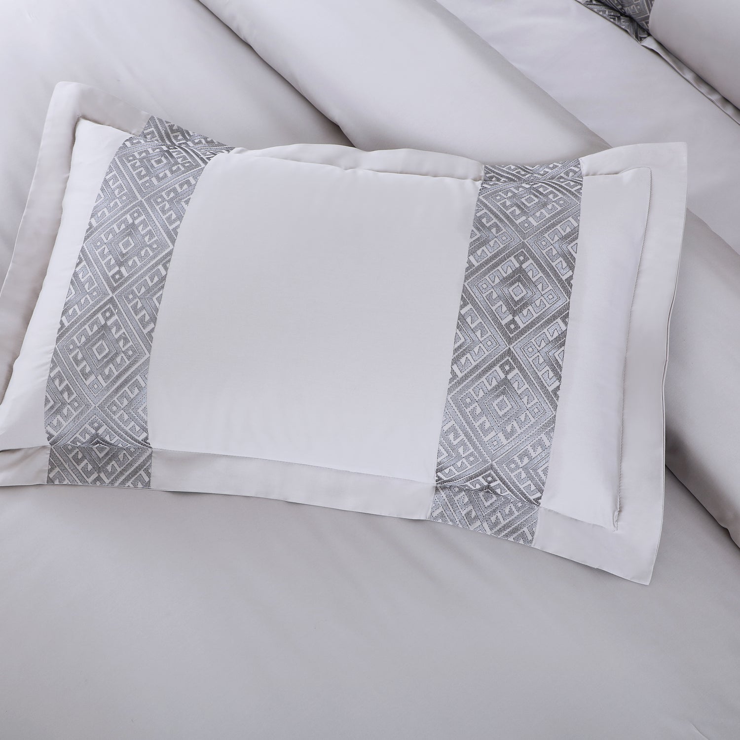 Luxe Stitch &amp; Dream Bedsheet with 2 Embroidered -2 Plain Pillow Cases -Silver Grey