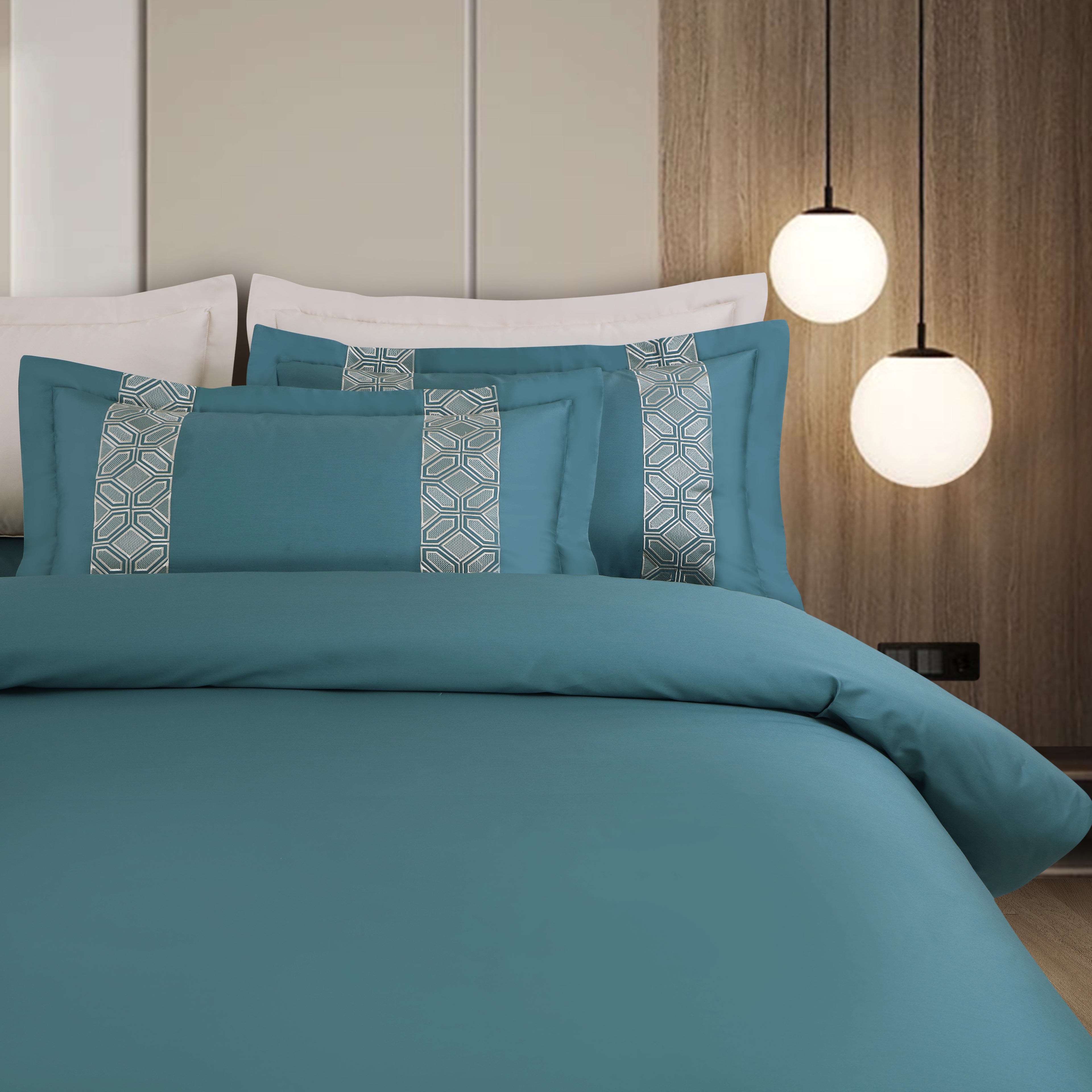 Luxe Stitch &amp; Dream Bedsheet with 2 Embroidered &amp; Plain Pillow Cases - Teal Green