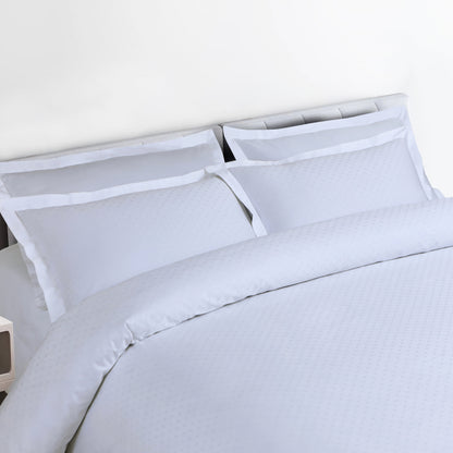 Jacquard Duvet Cover Set with King Size Bedsheet and 4 Pillow Covers-White