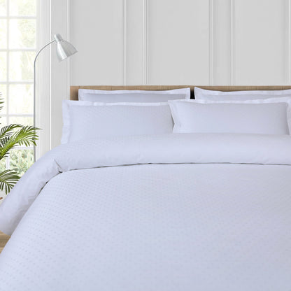 Jacquard Duvet Cover Set with King Size Bedsheet and 4 Pillow Covers-White