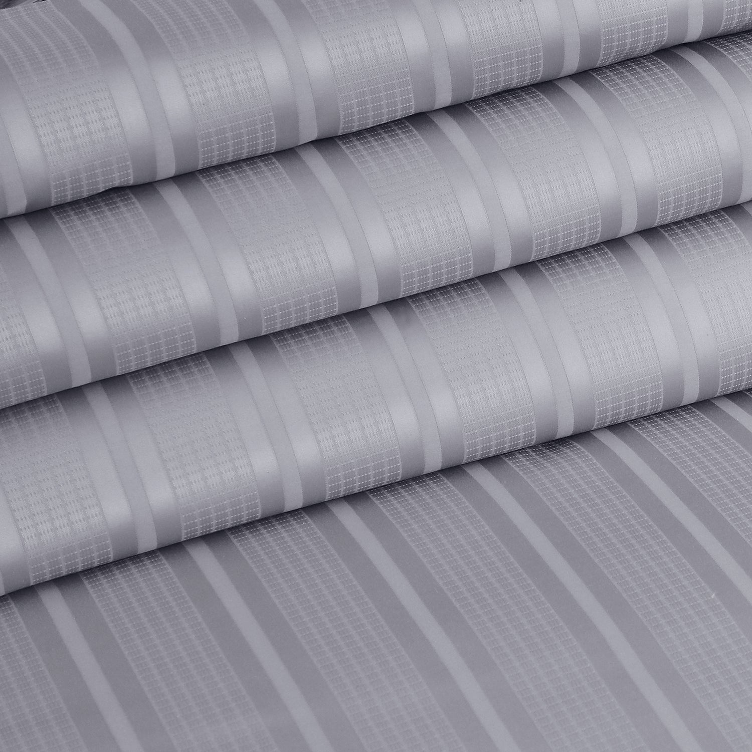 Jacquard Duvet Cover Set with King Size Bedsheet and 4 Pillow Covers-Silver Grey