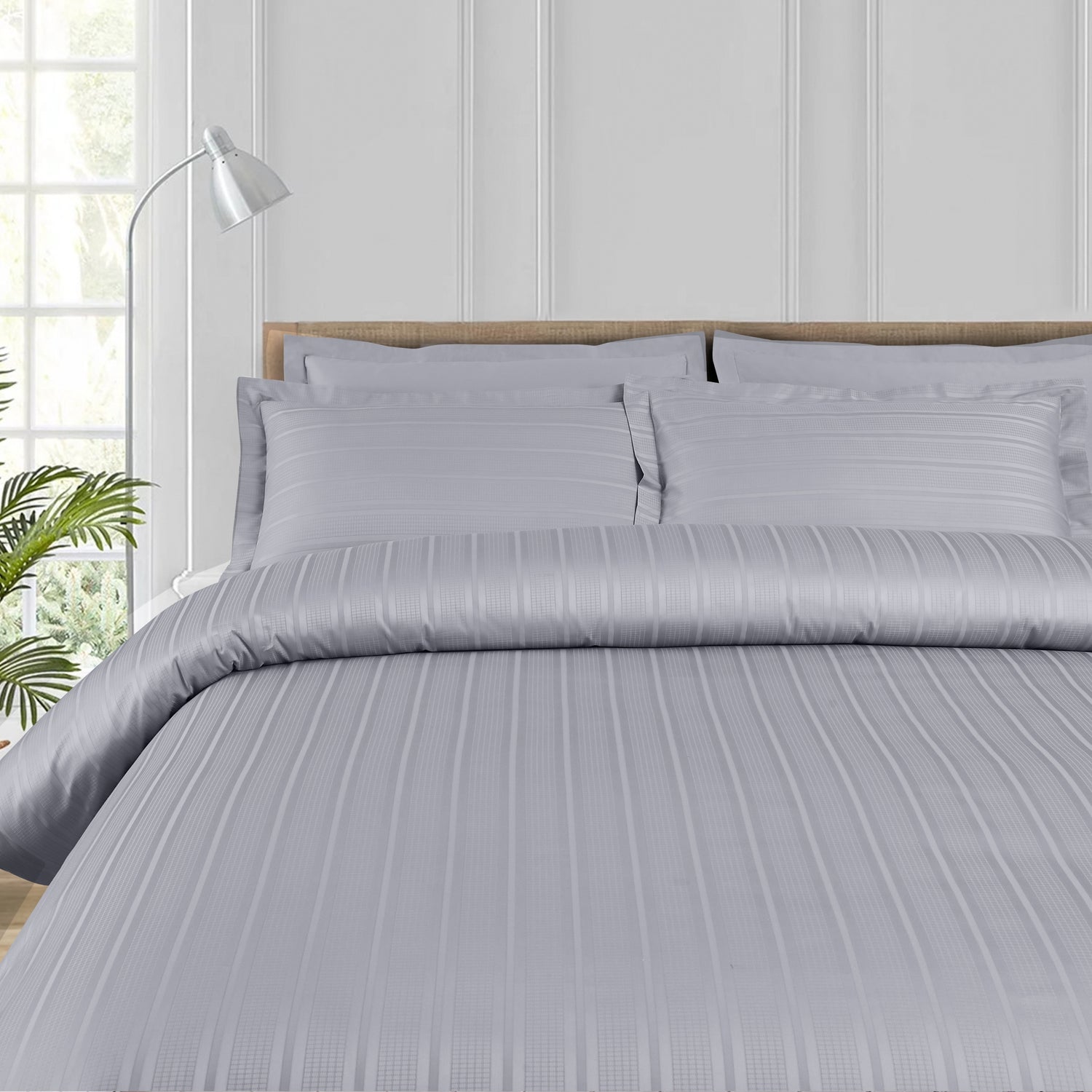 Jacquard Duvet Cover Set with King Size Bedsheet and 4 Pillow Covers-Silver Grey