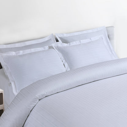 Jacquard King Size Bedsheet with 2 Pillow Covers-White