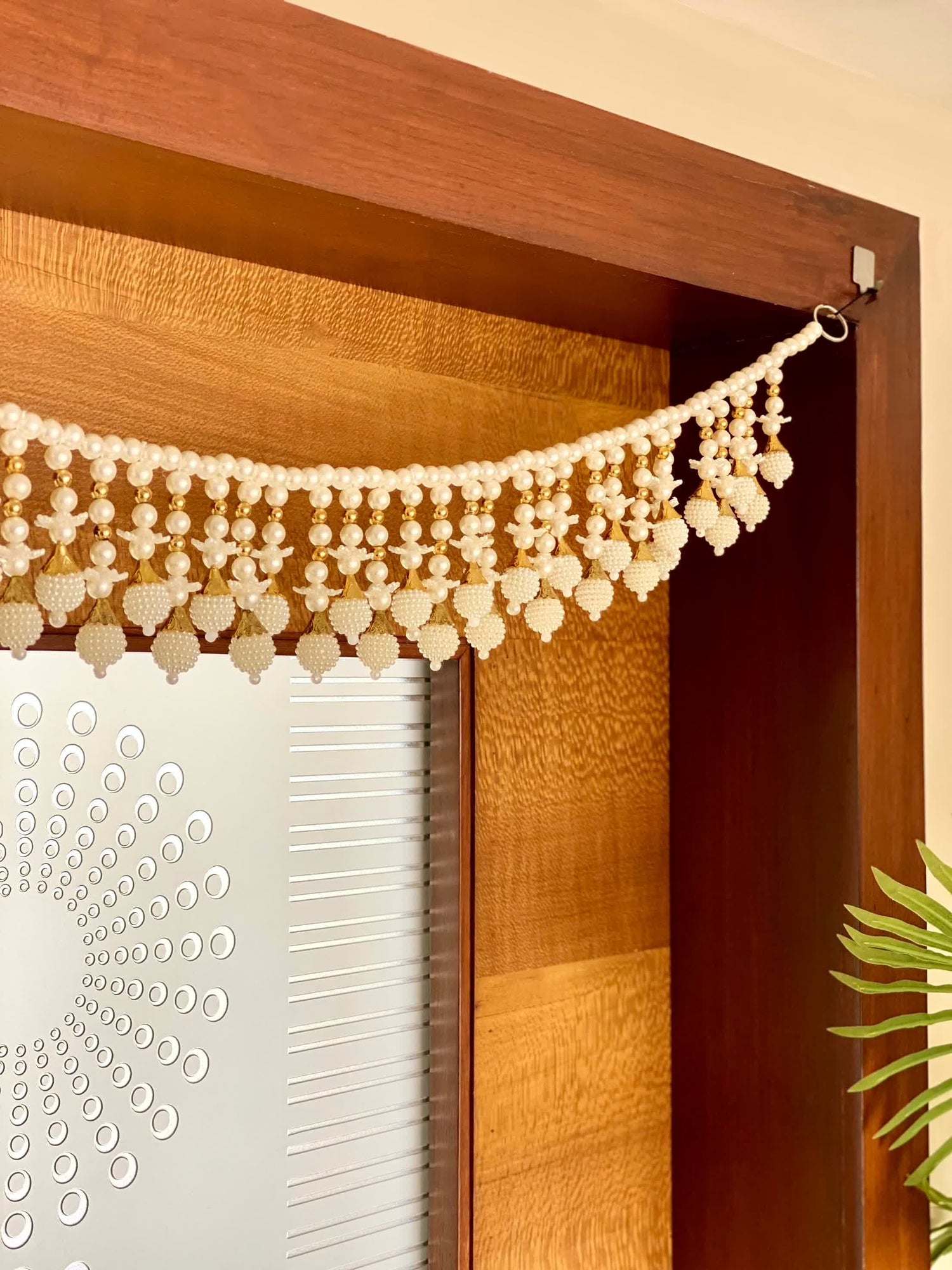Festive Blossom Toran - White &amp; Gold