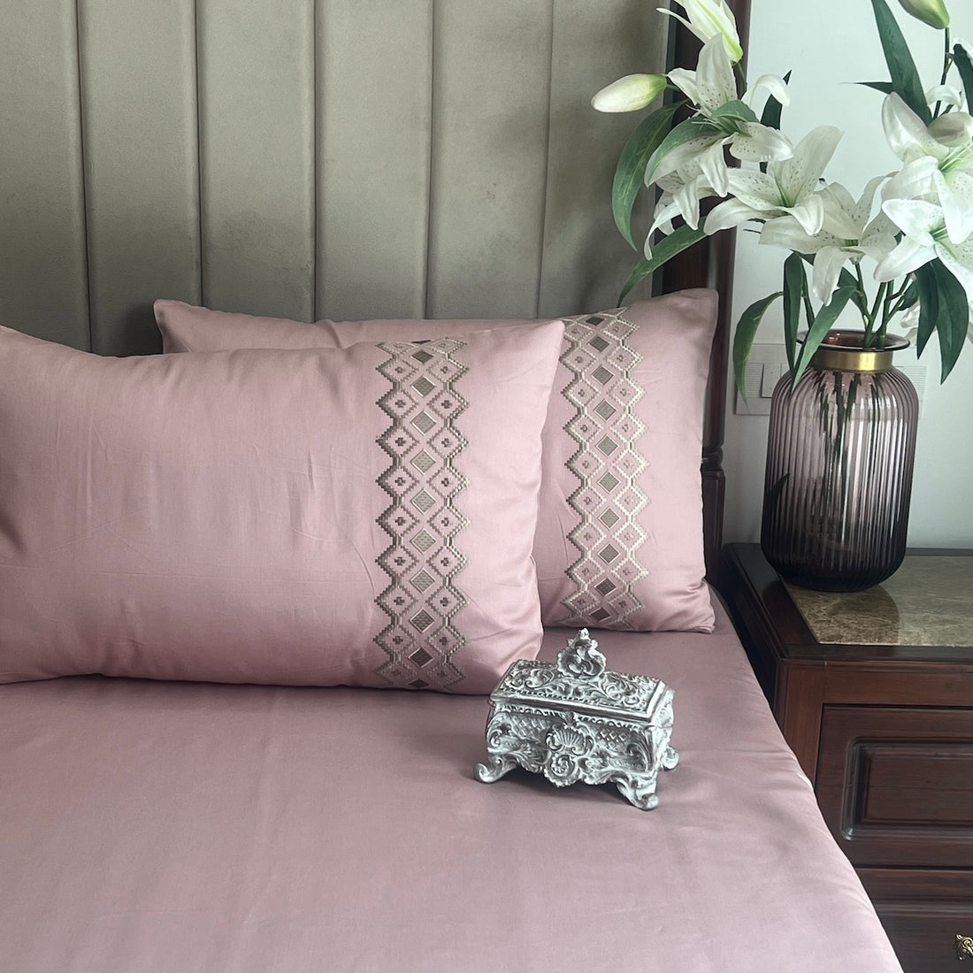 Diandra Old Rose Bedsheet Set