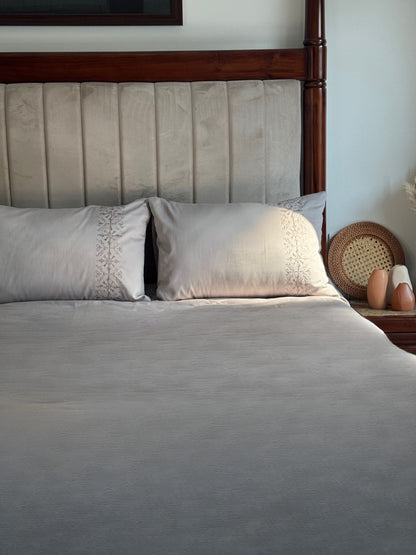 Luna Silver 300TC Cotton Bed Sheet with 2 Embroidered Pillow Covers