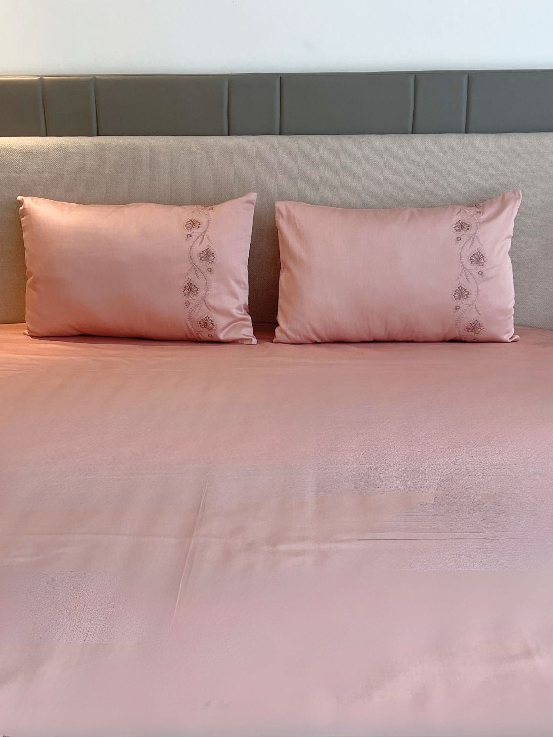 Iris Rose 300TC Cotton Bed Sheet with 2 Embroidered Pillow Covers
