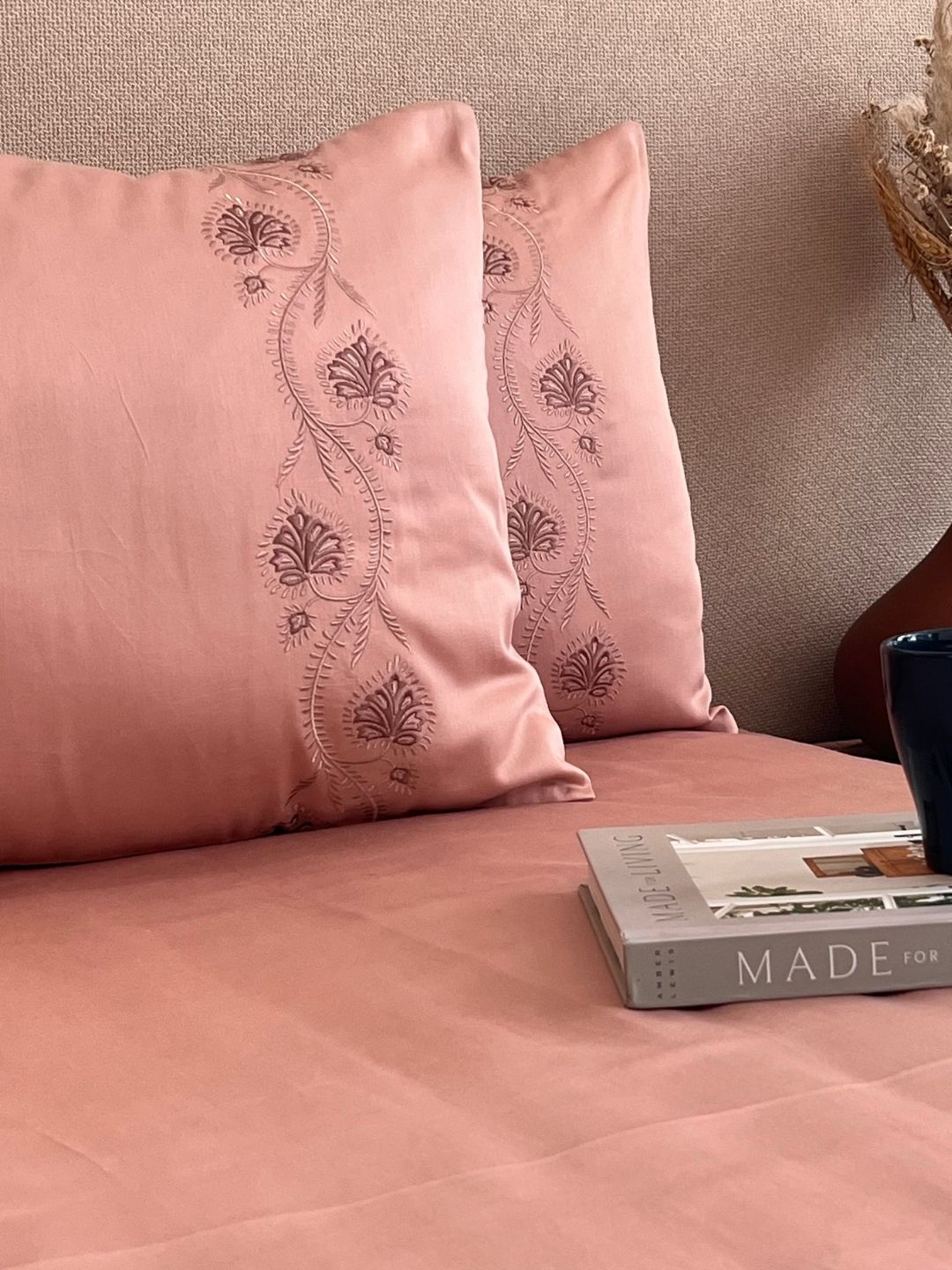 Iris Rose 300TC Cotton Bed Sheet with 2 Embroidered Pillow Covers