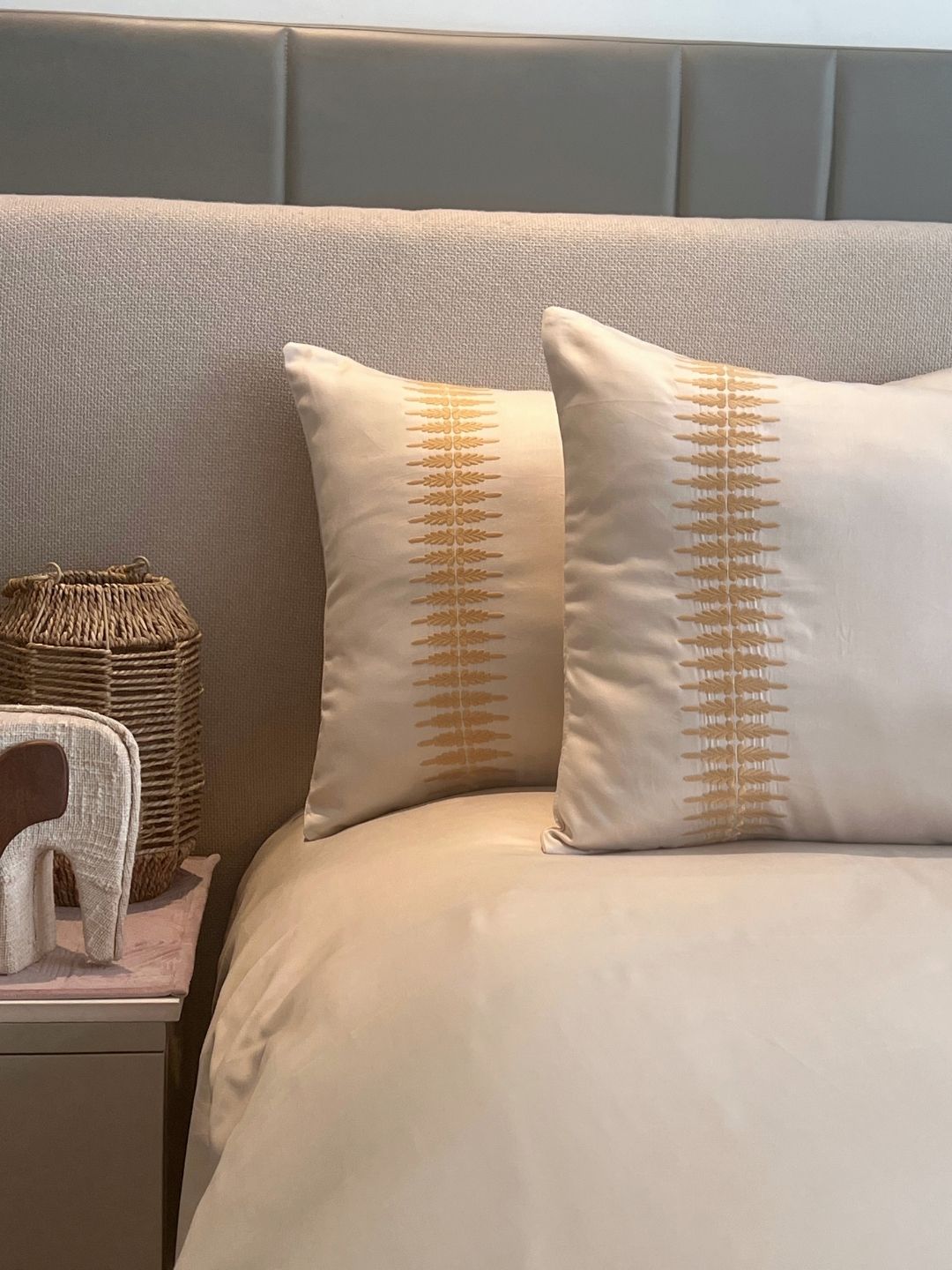 Stella Oats Beige 300TC Cotton Bed Sheet with 2 Embroidered Pillow Covers