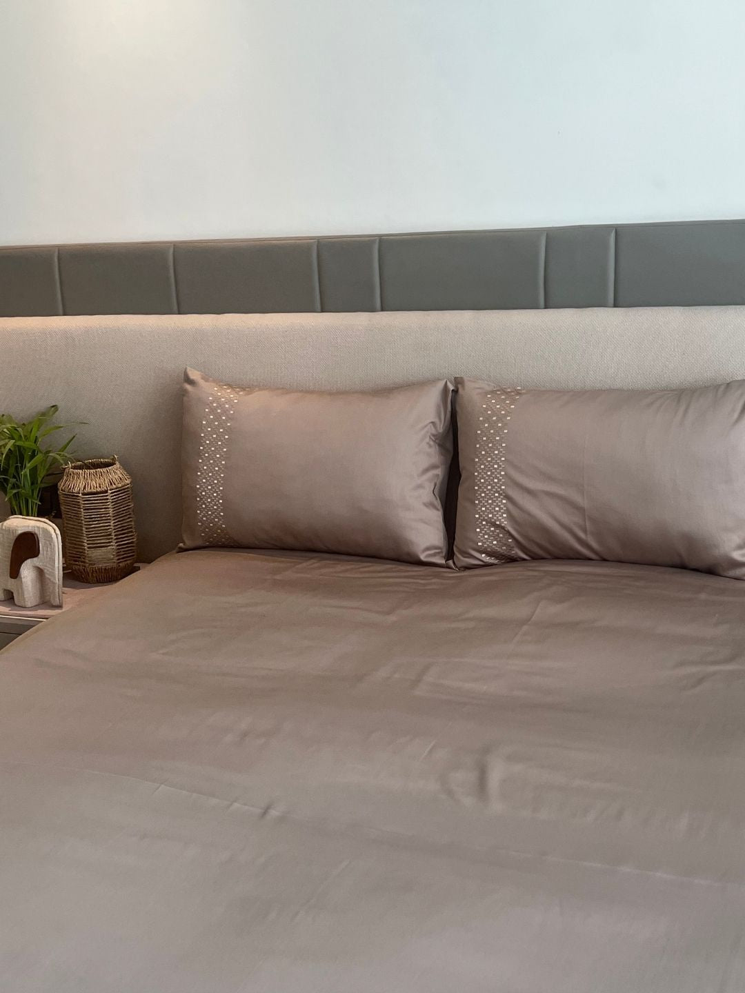 Tessa Mocha 300TC Cotton Bed Sheet with 2 Embroidered Pillow Covers