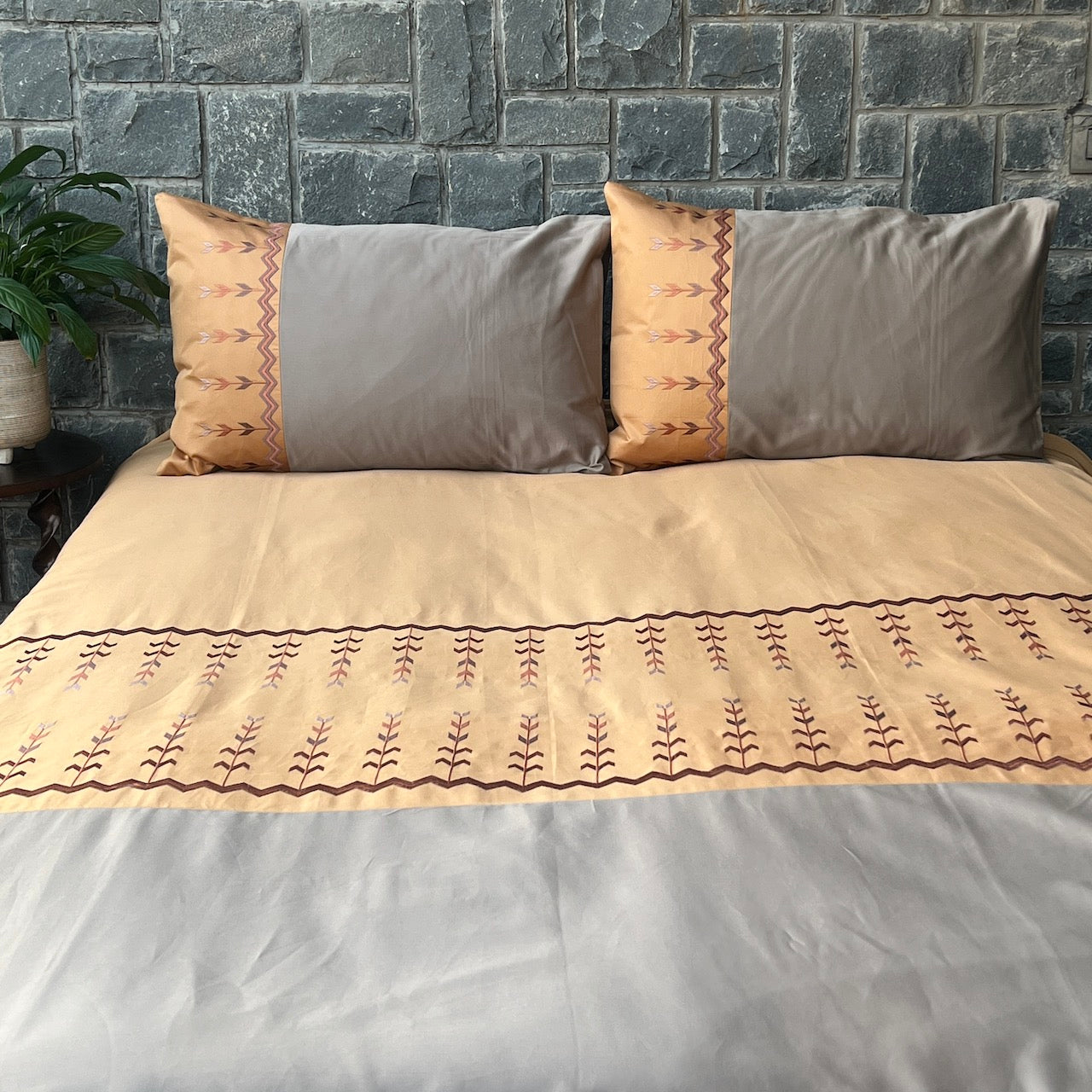 Aero Honey Mustard And Mocha Embroidered Bedsheet Set