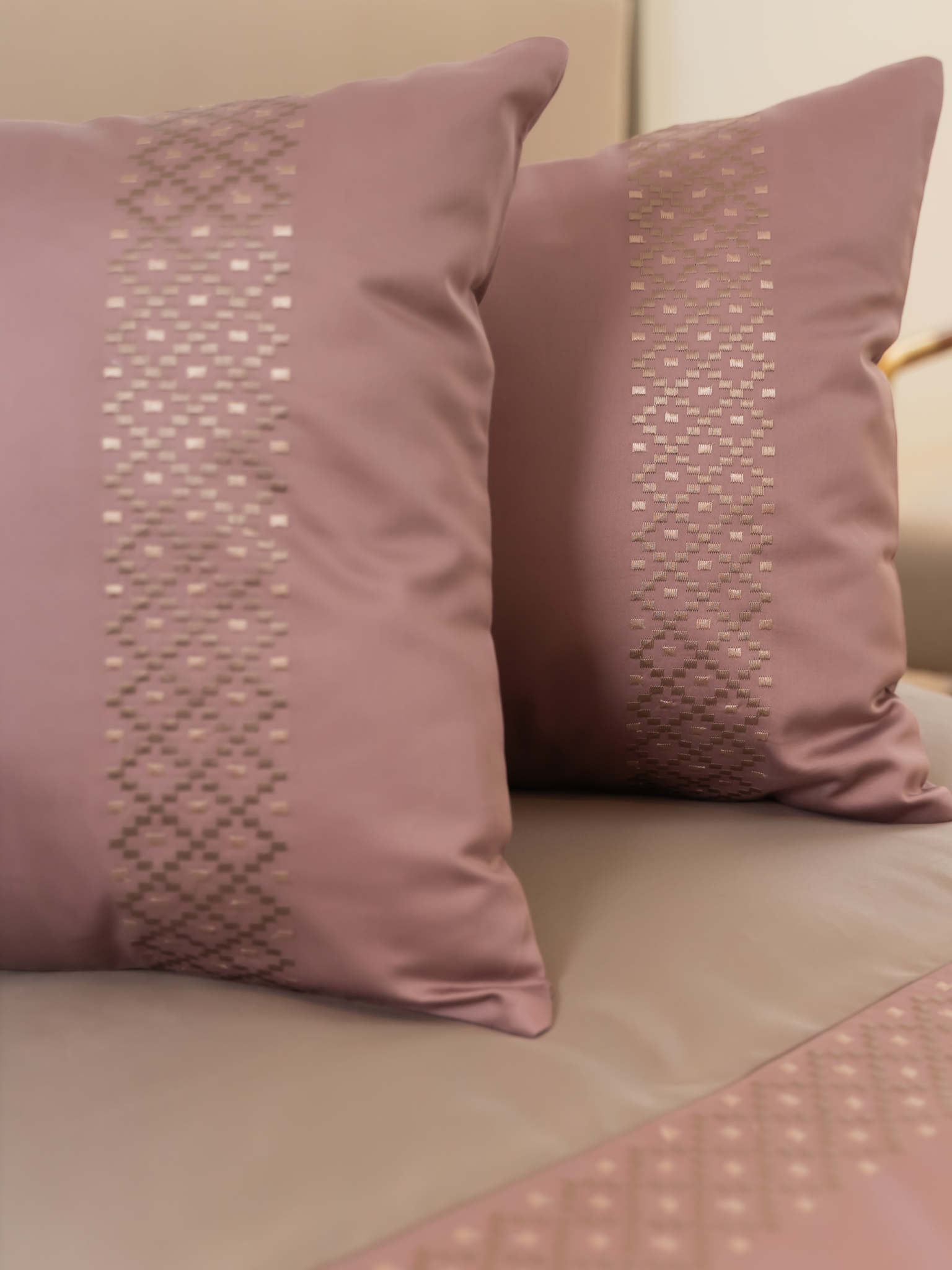 Tessa Grey Cotton Embroidered Duvet Cover with Bedsheet and 2 Pillow Covers