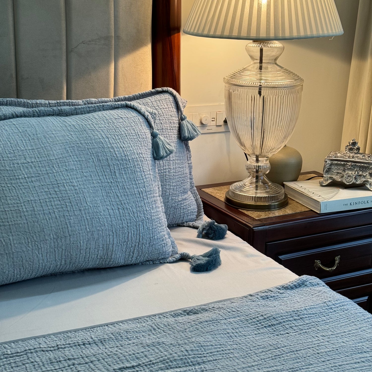 Meraki Indigo Woven Bedspread Set