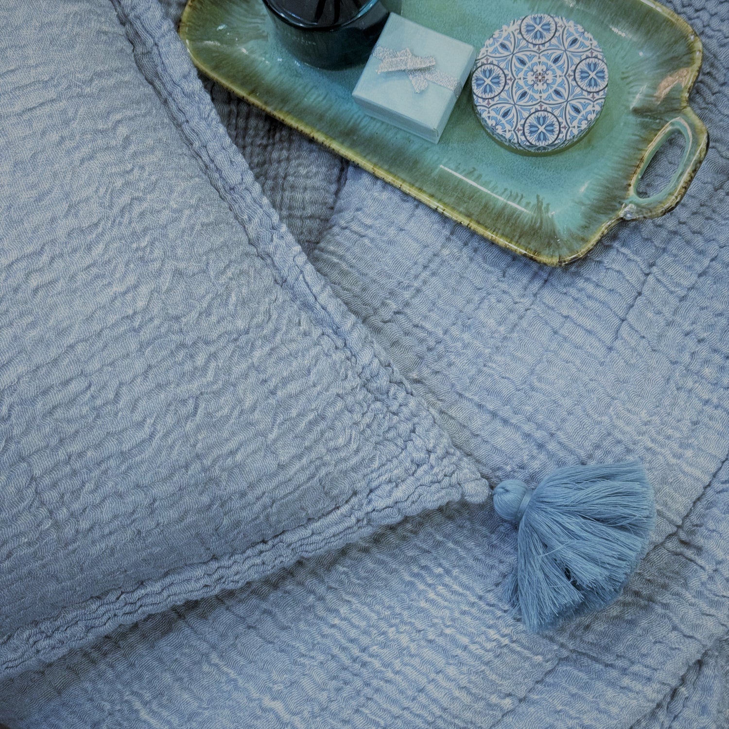 Meraki Indigo Woven Bedspread Set