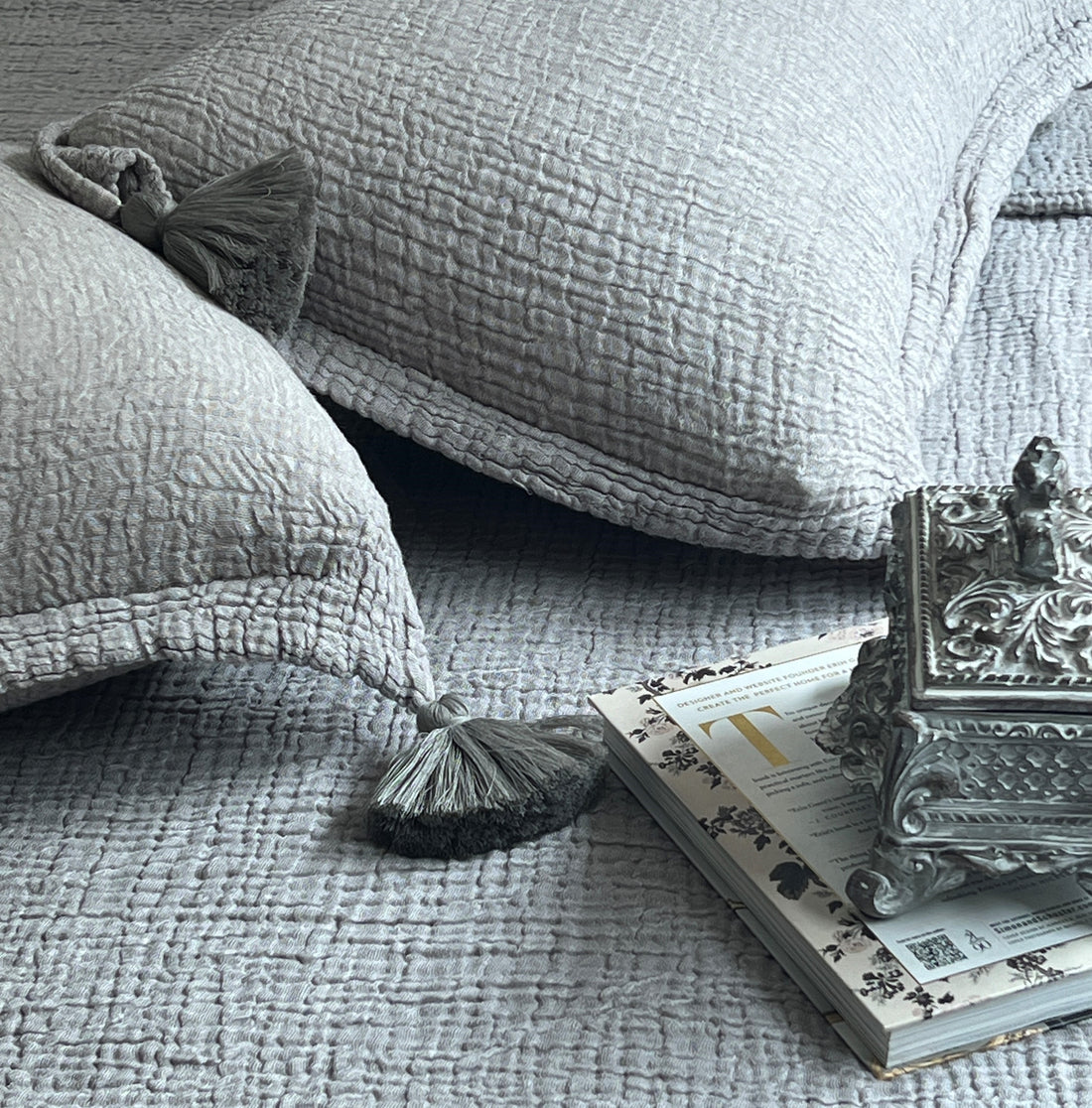 Meraki Slate Woven Bedspread Set