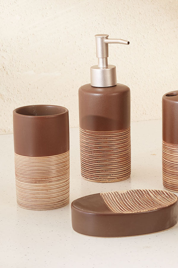 Knurl Bathroom Set - Brown