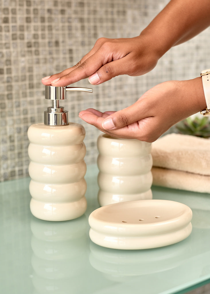 Arc Bathroom Set – (Set of 3)