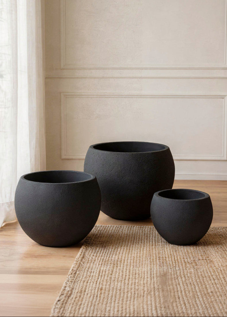 Lithos Black Planters