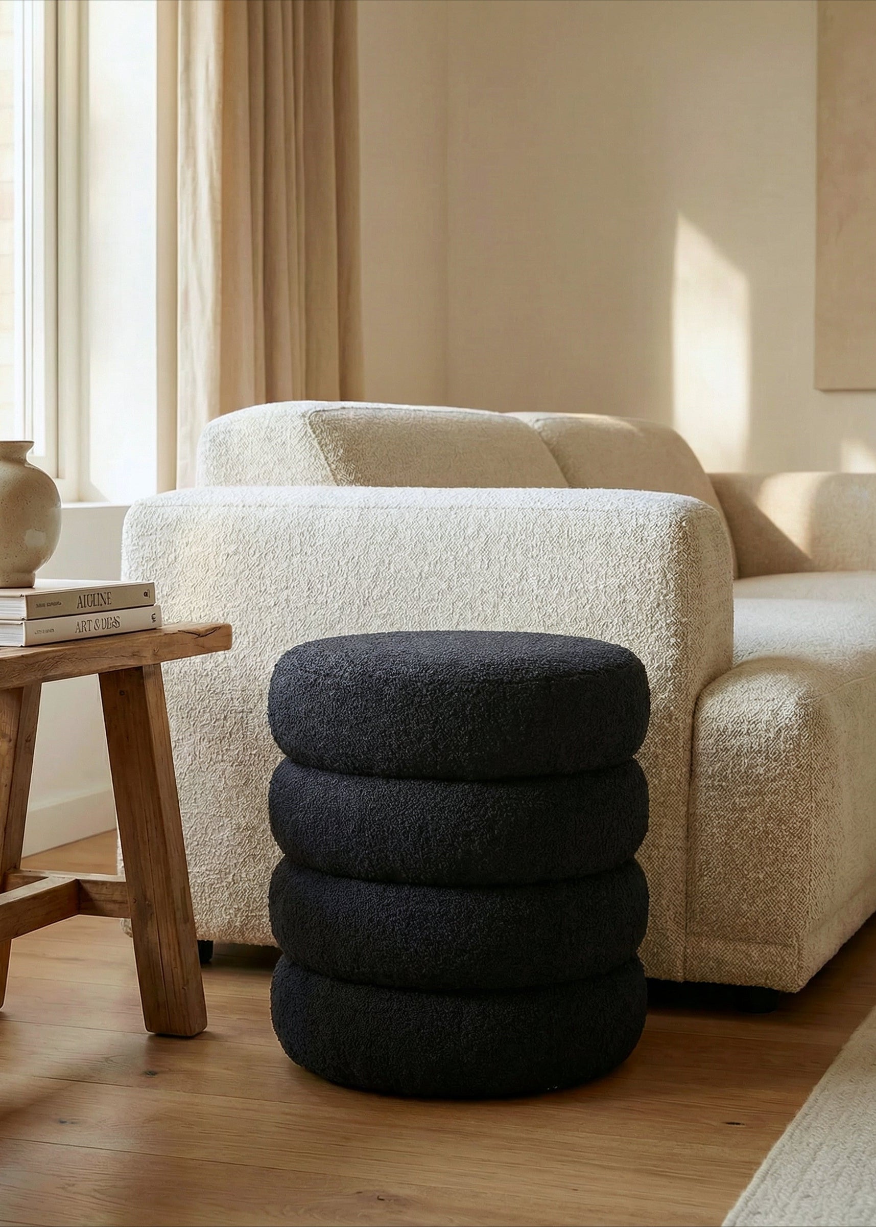 Noir Boucle Pouffe