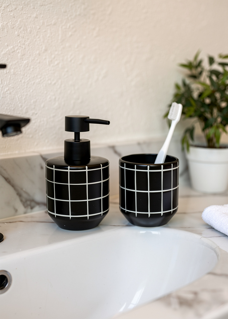 Form Bathroom Set - (Set of 2)